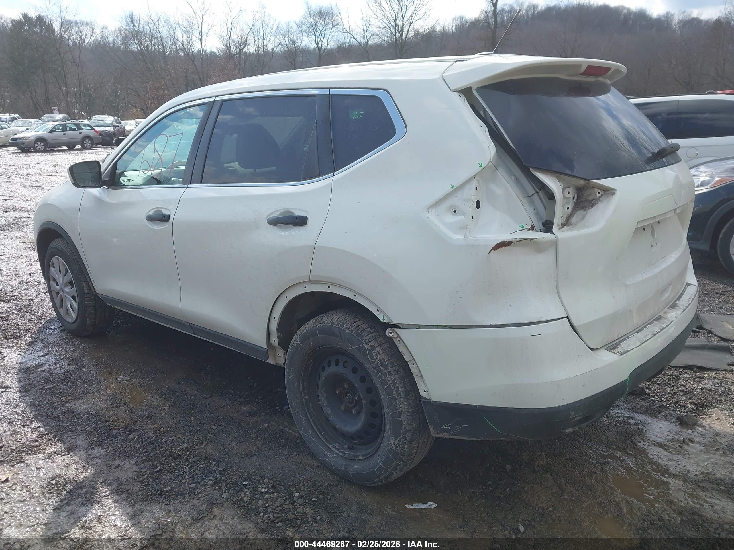 NISSAN ROGUE image 3