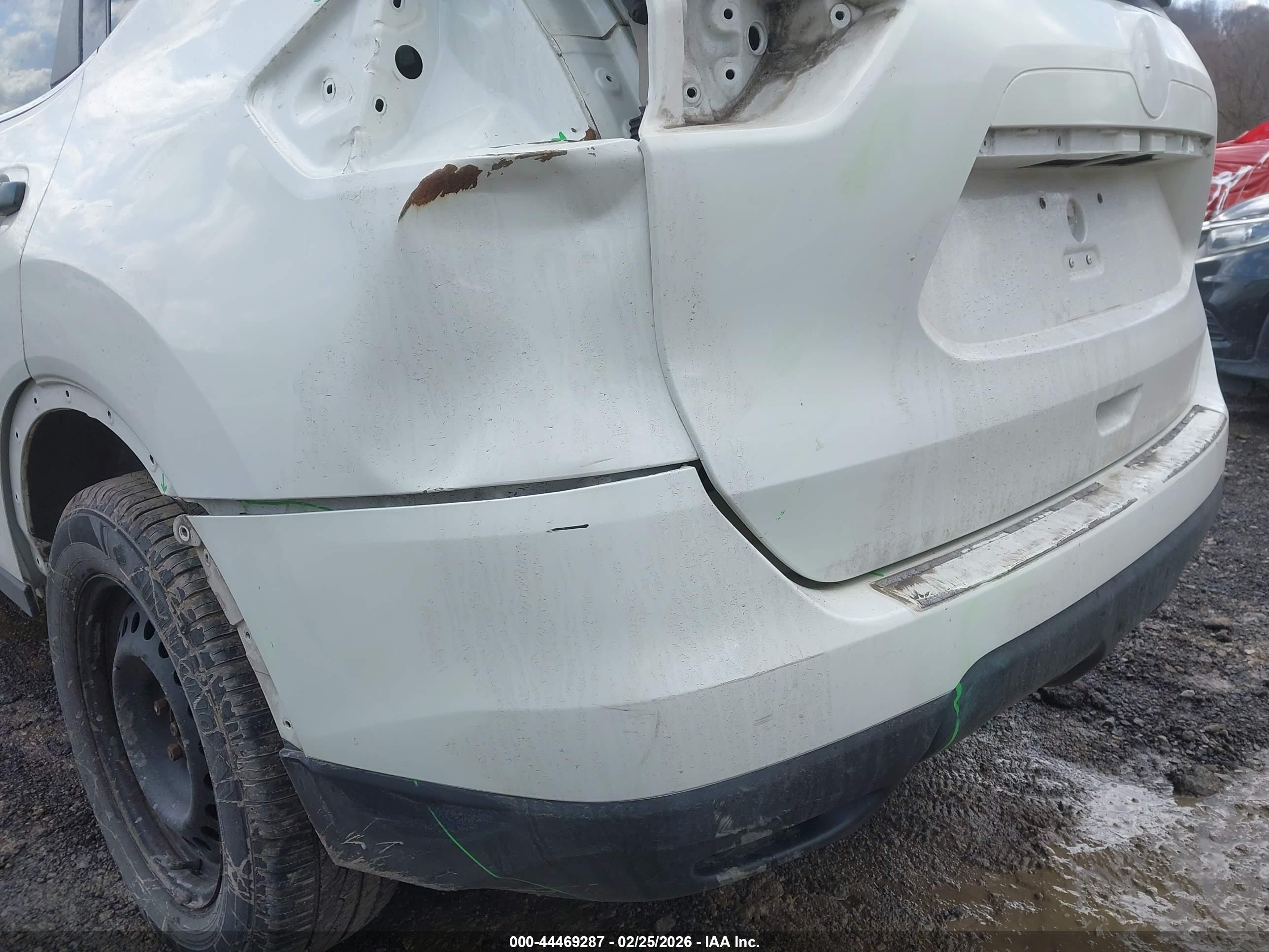 NISSAN ROGUE image 6