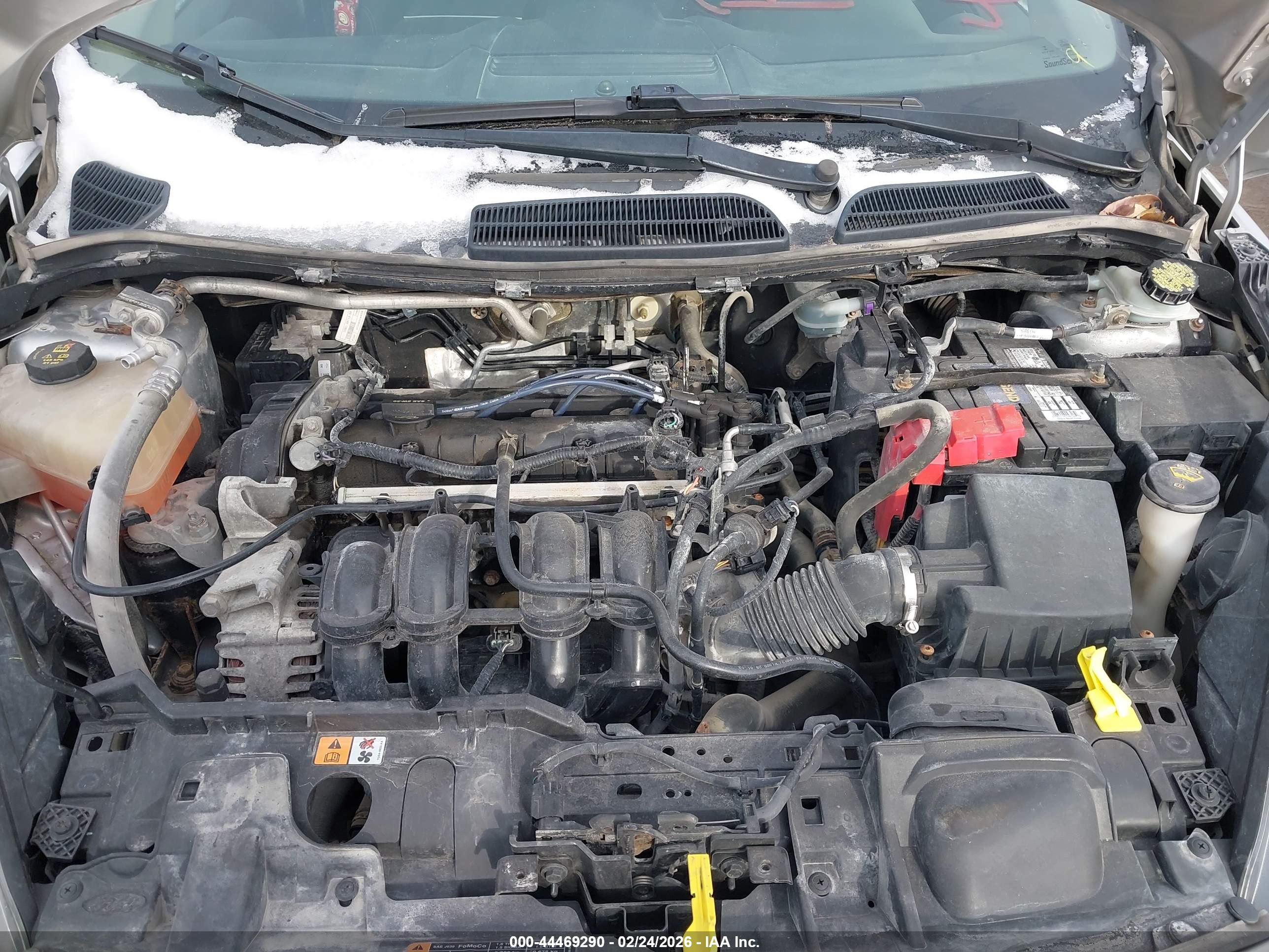FORD FIESTA image 10