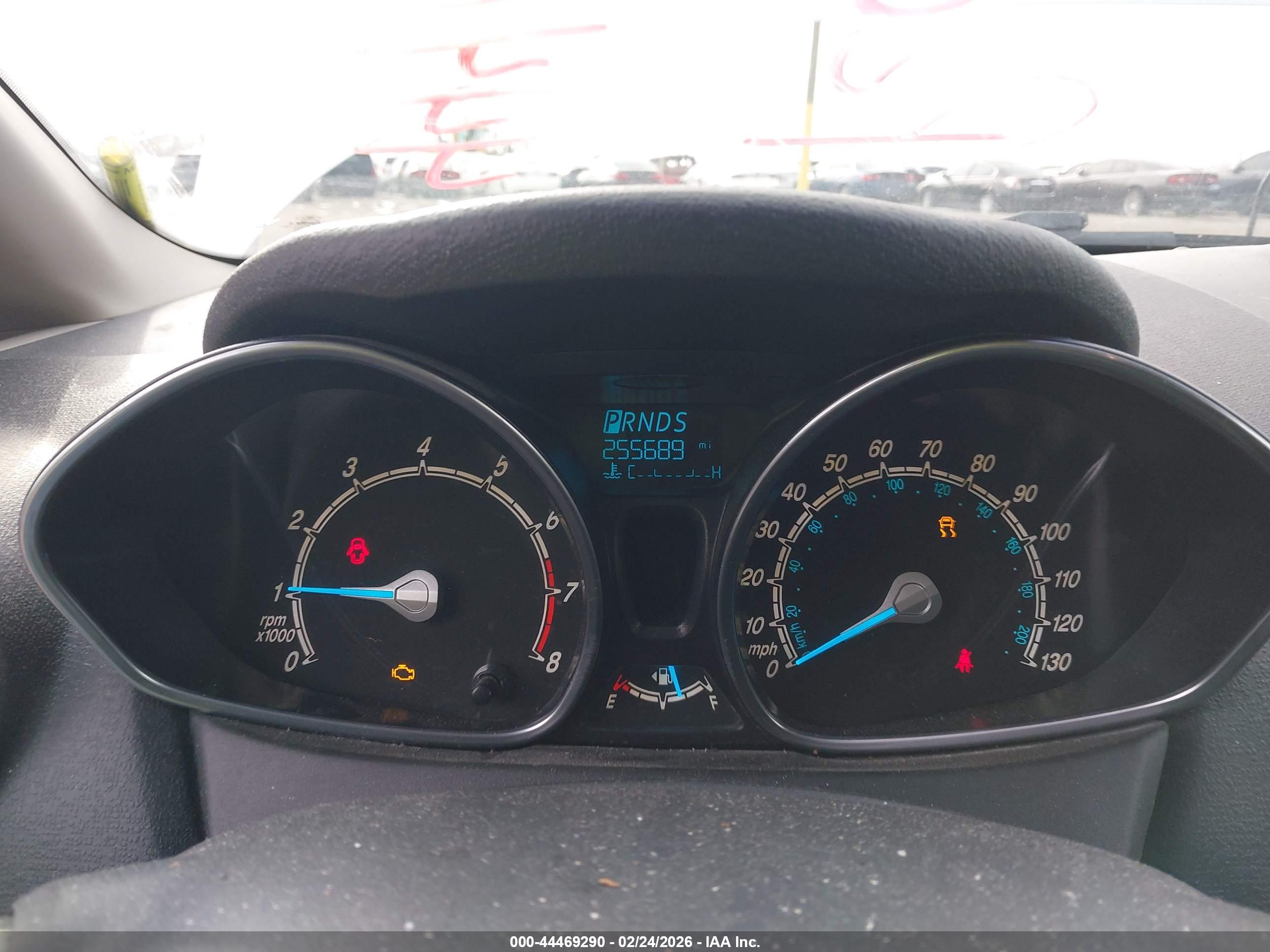 FORD FIESTA image 7