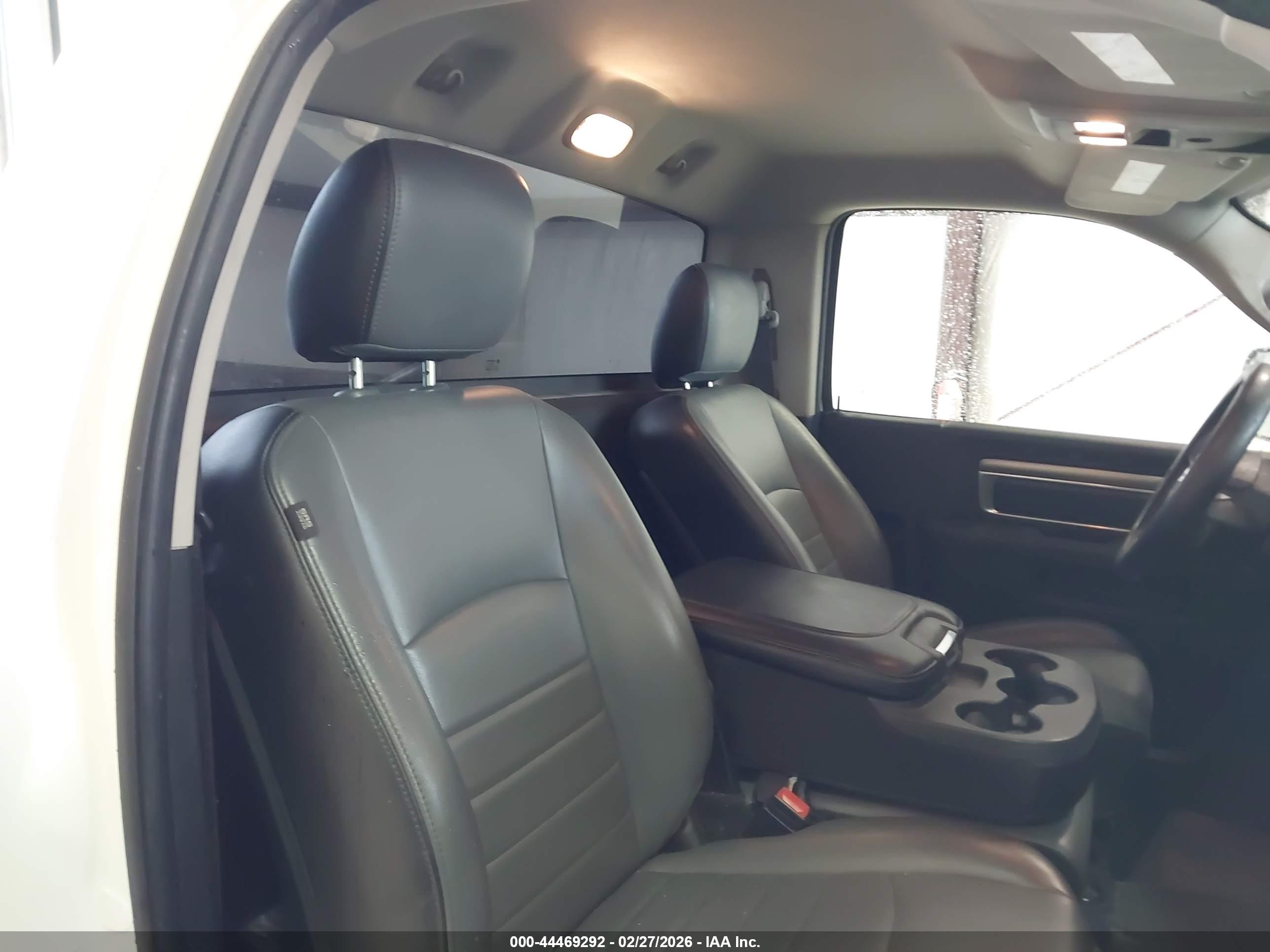 RAM 1500 image 8