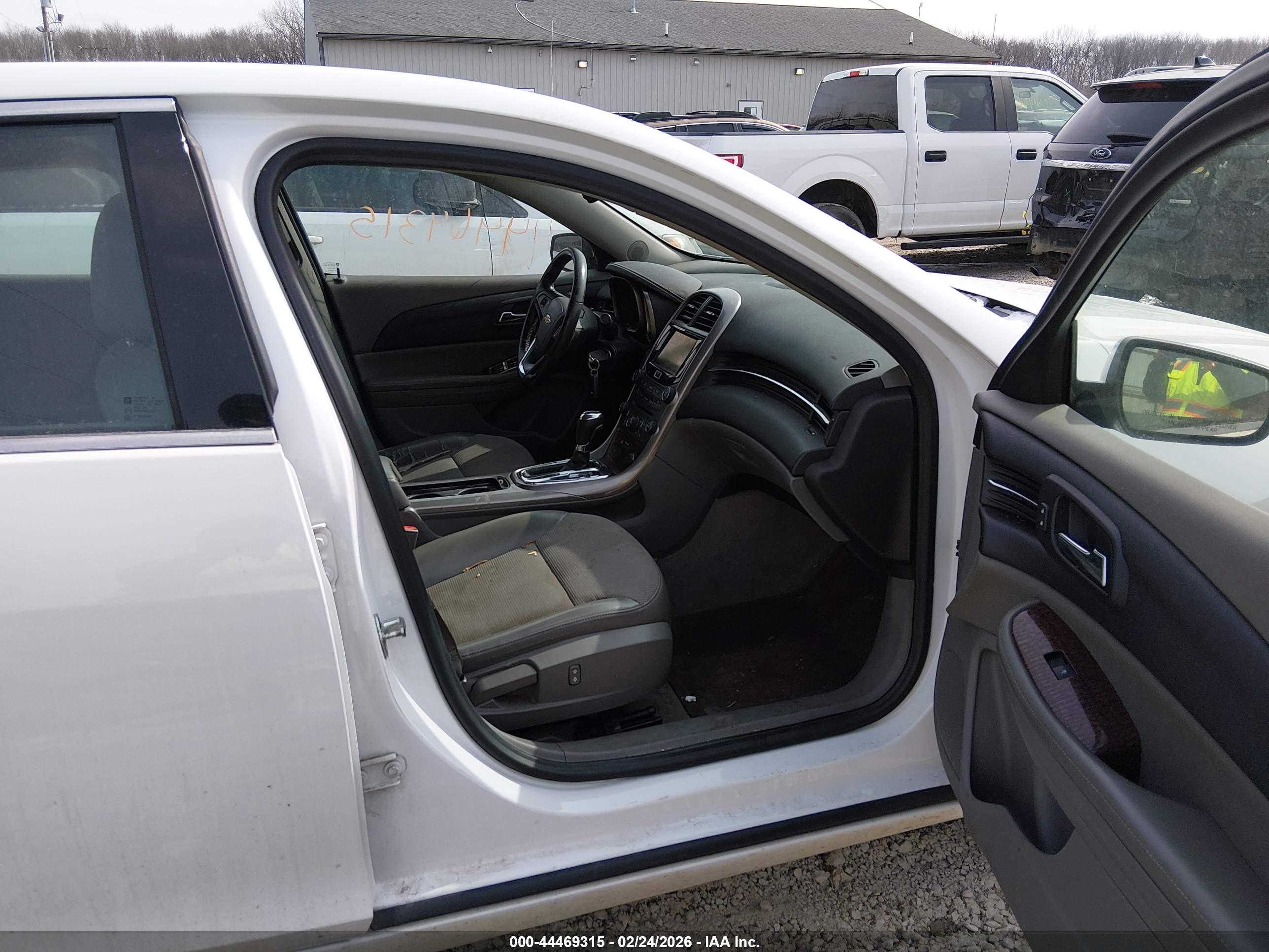 CHEVROLET MALIBU image 5