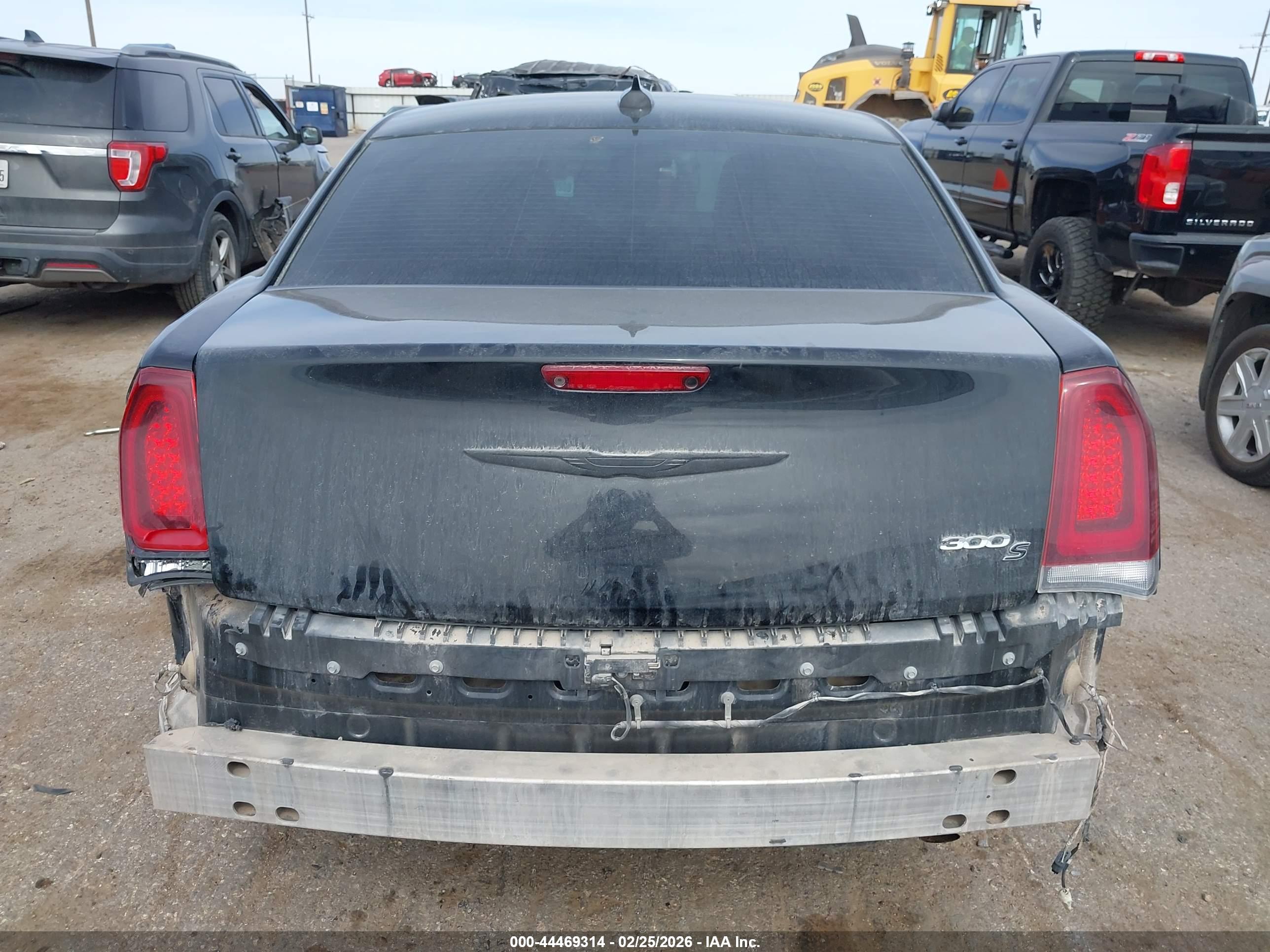 CHRYSLER 300 image 6