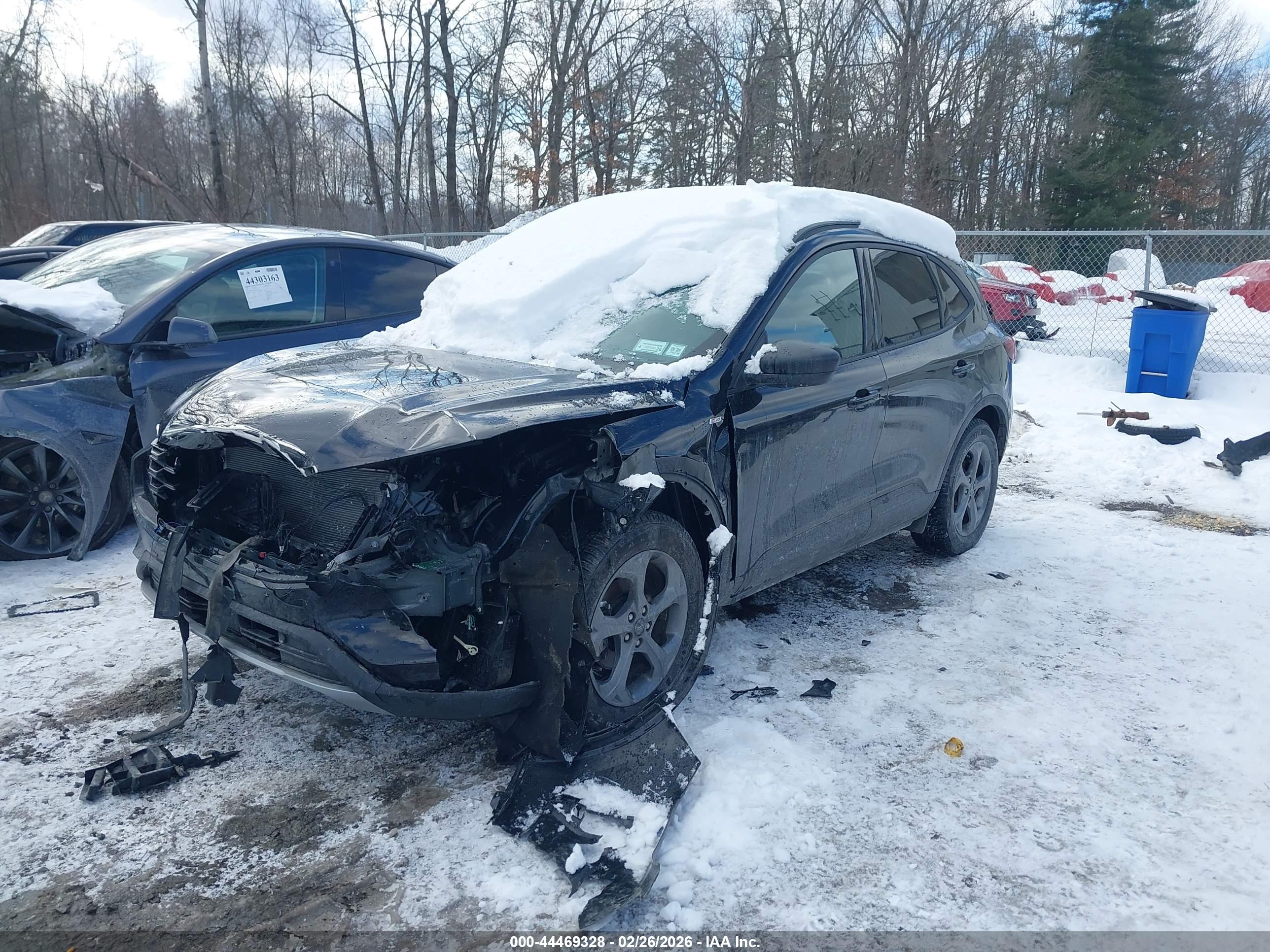 FORD ESCAPE image 2