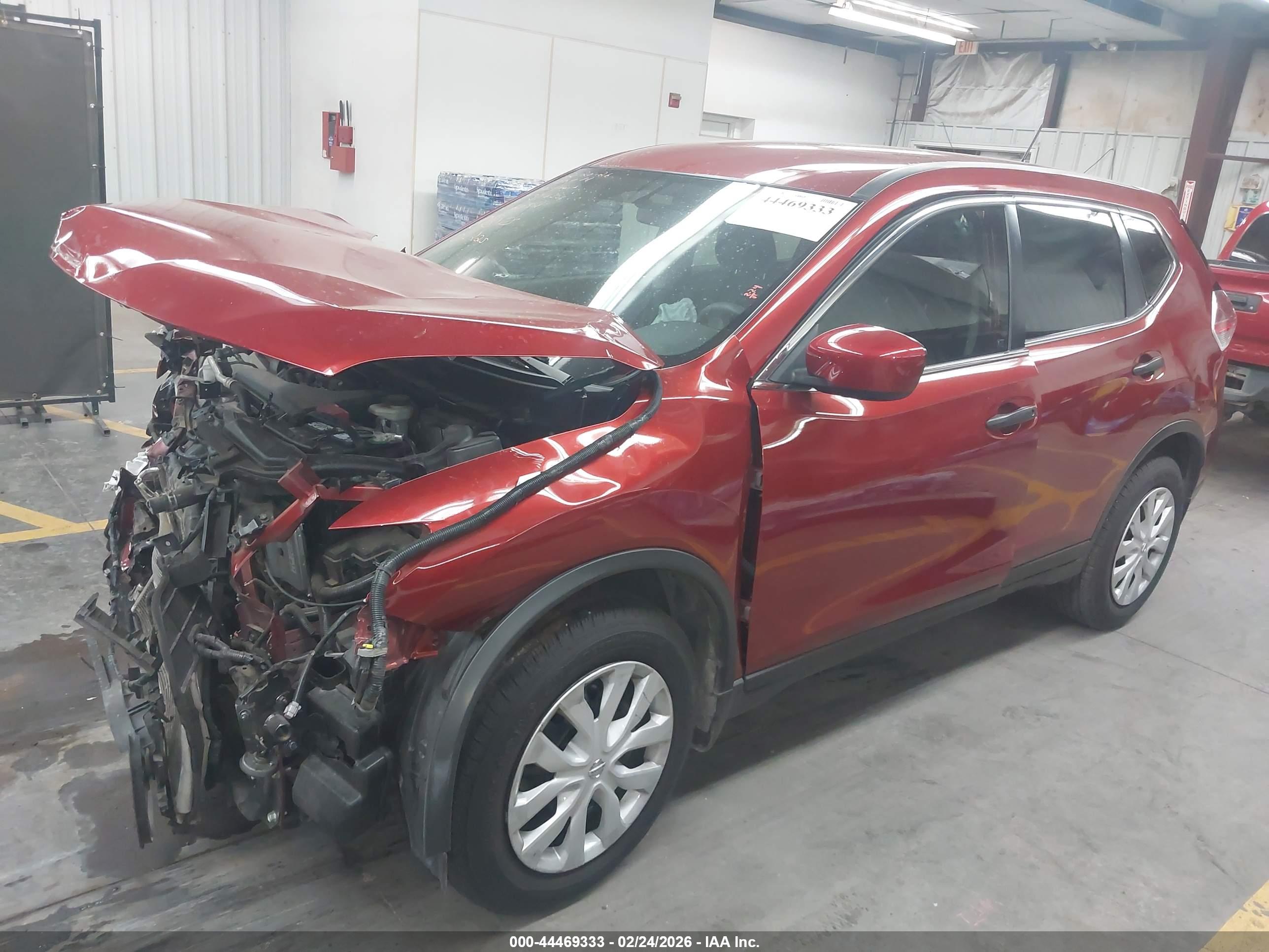 NISSAN ROGUE image 2