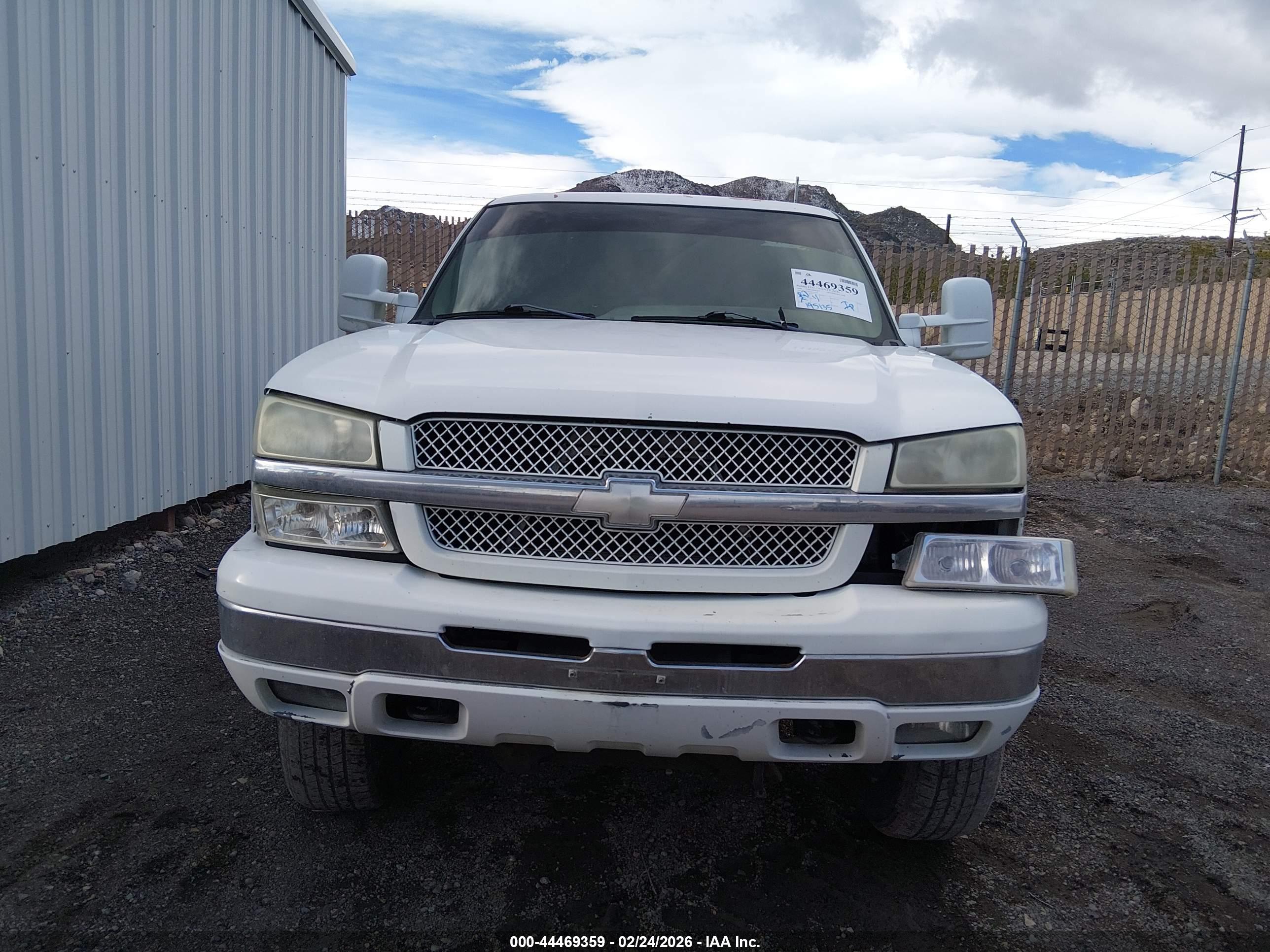 CHEVROLET SILVERADO image 6