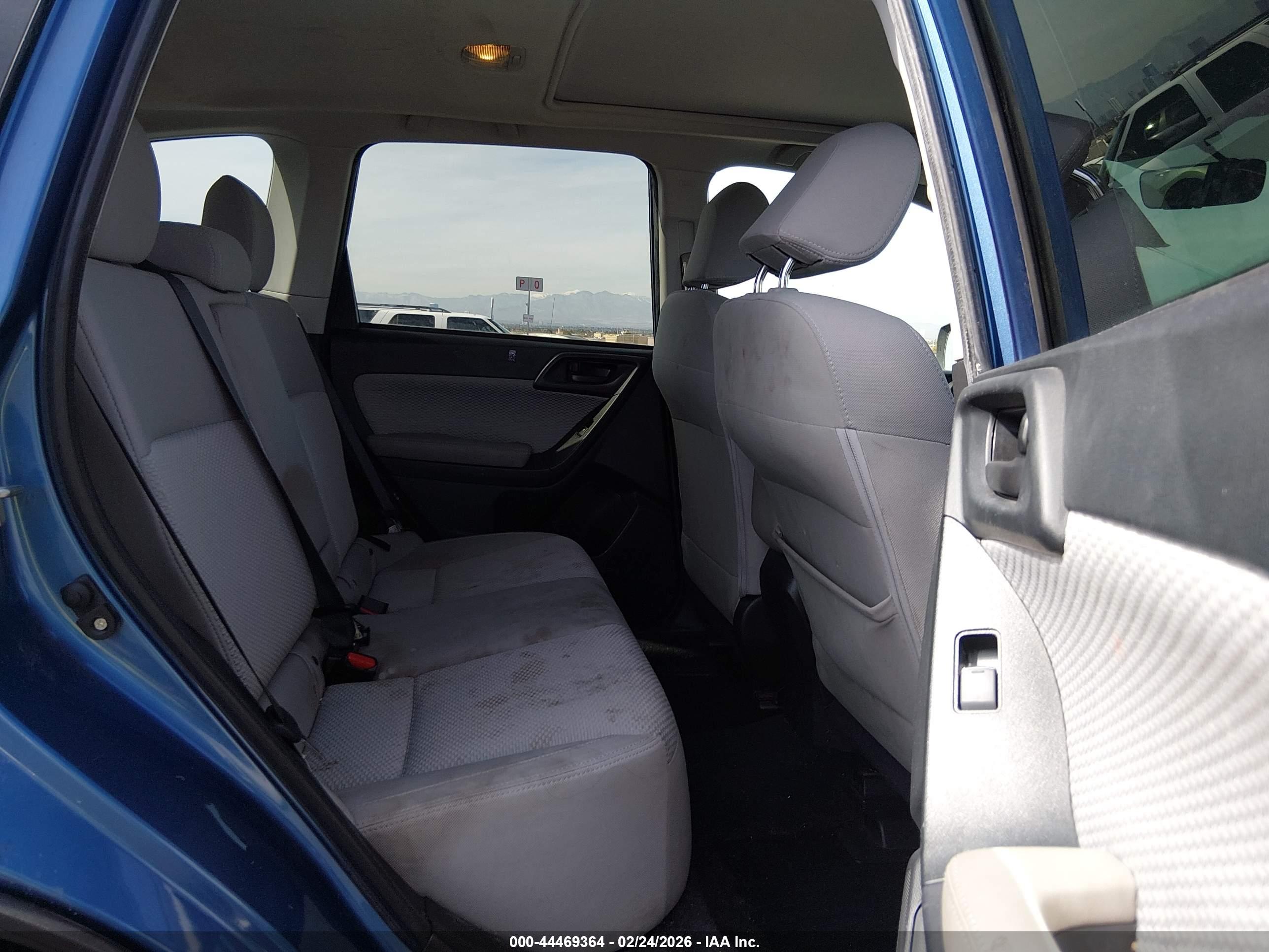 SUBARU FORESTER image 8