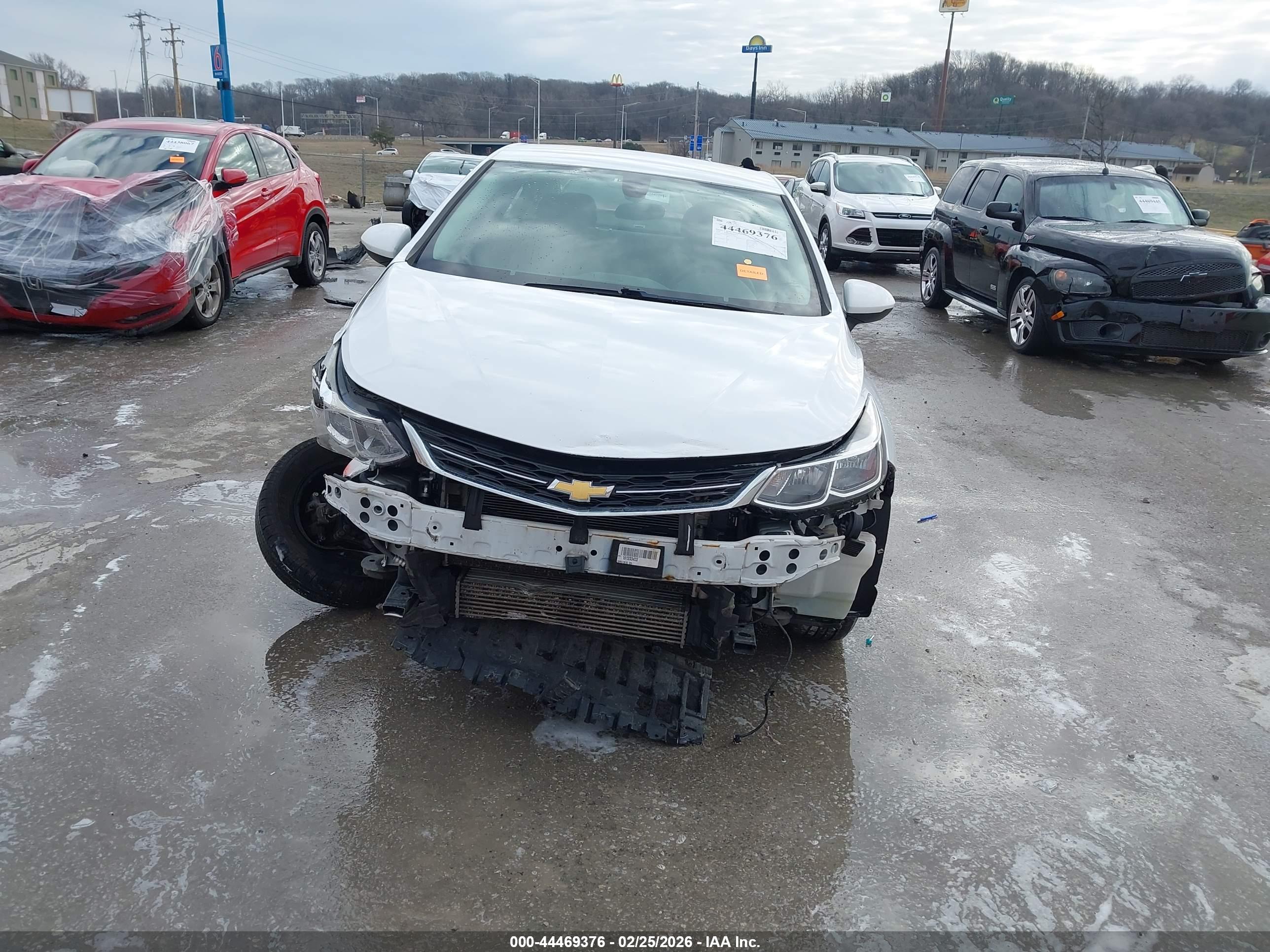 CHEVROLET CRUZE image 6