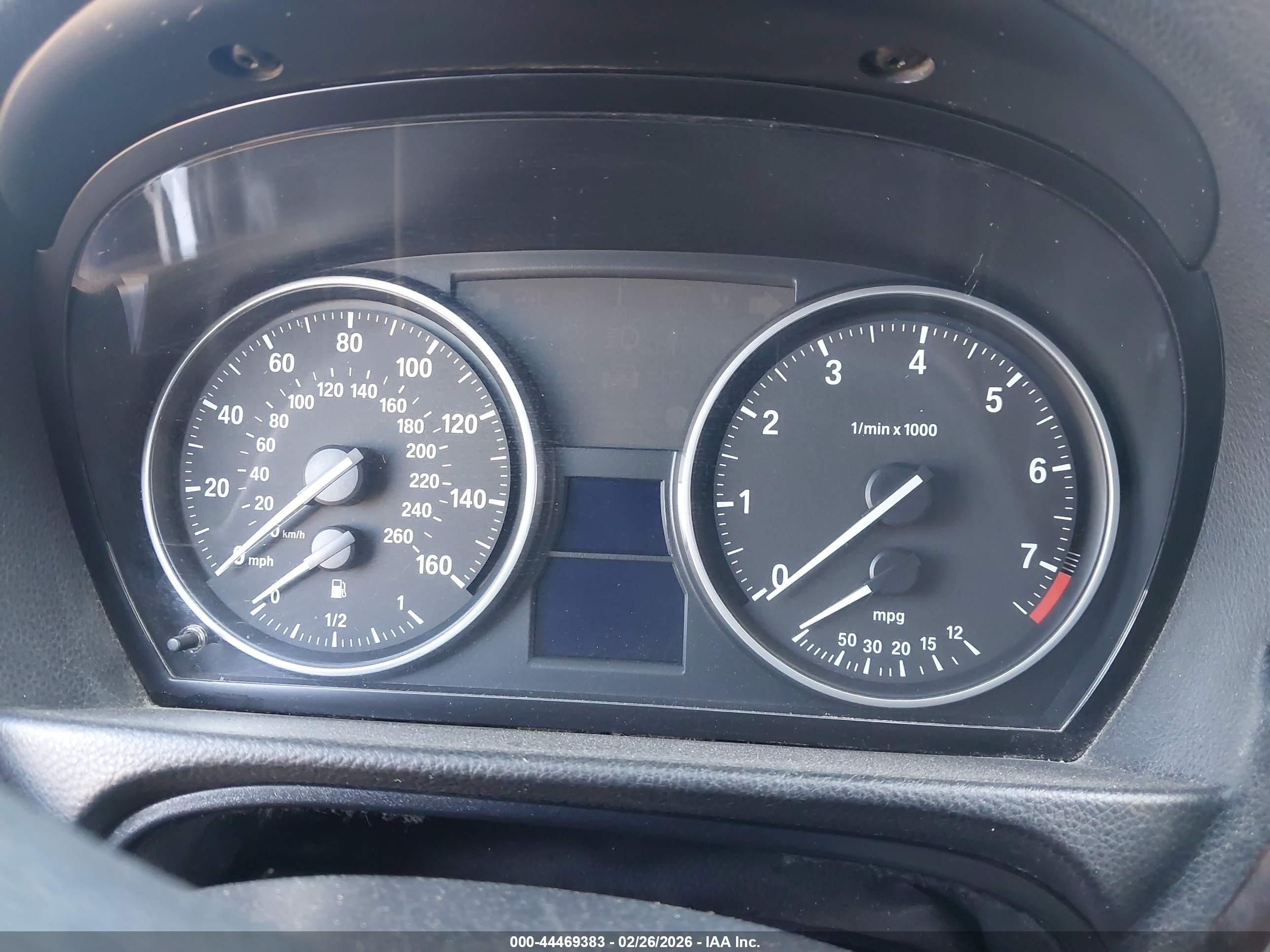 BMW 328I image 7