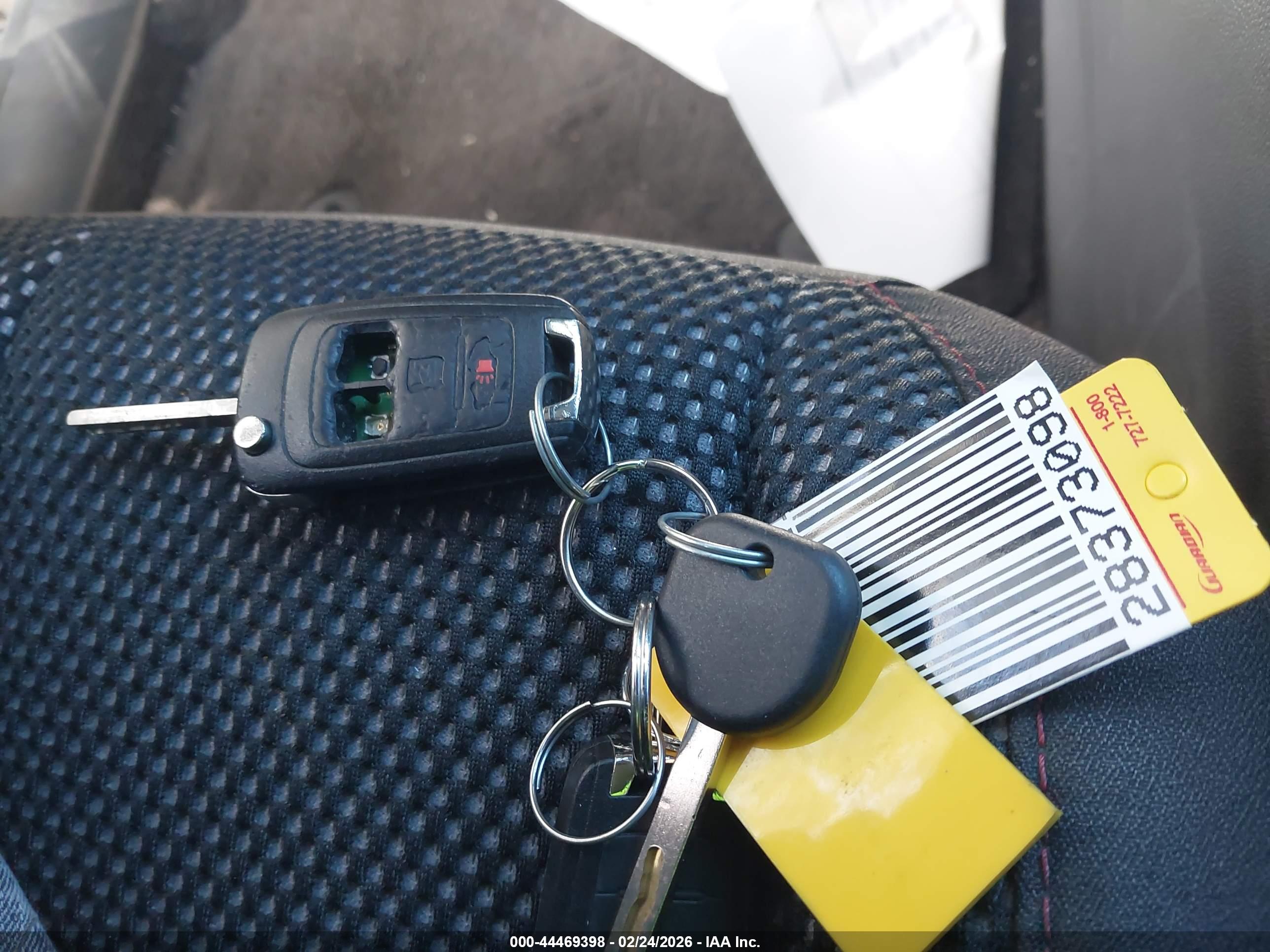 CHEVROLET EQUINOX image 11