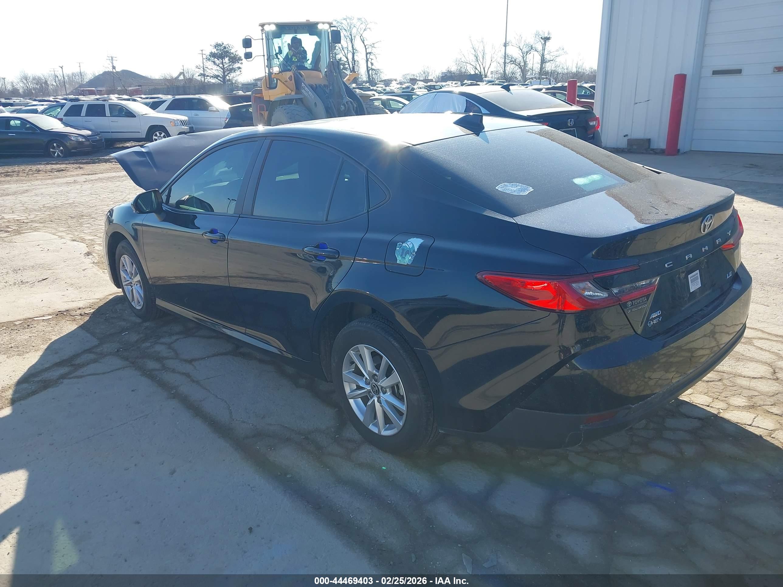 TOYOTA CAMRY image 3