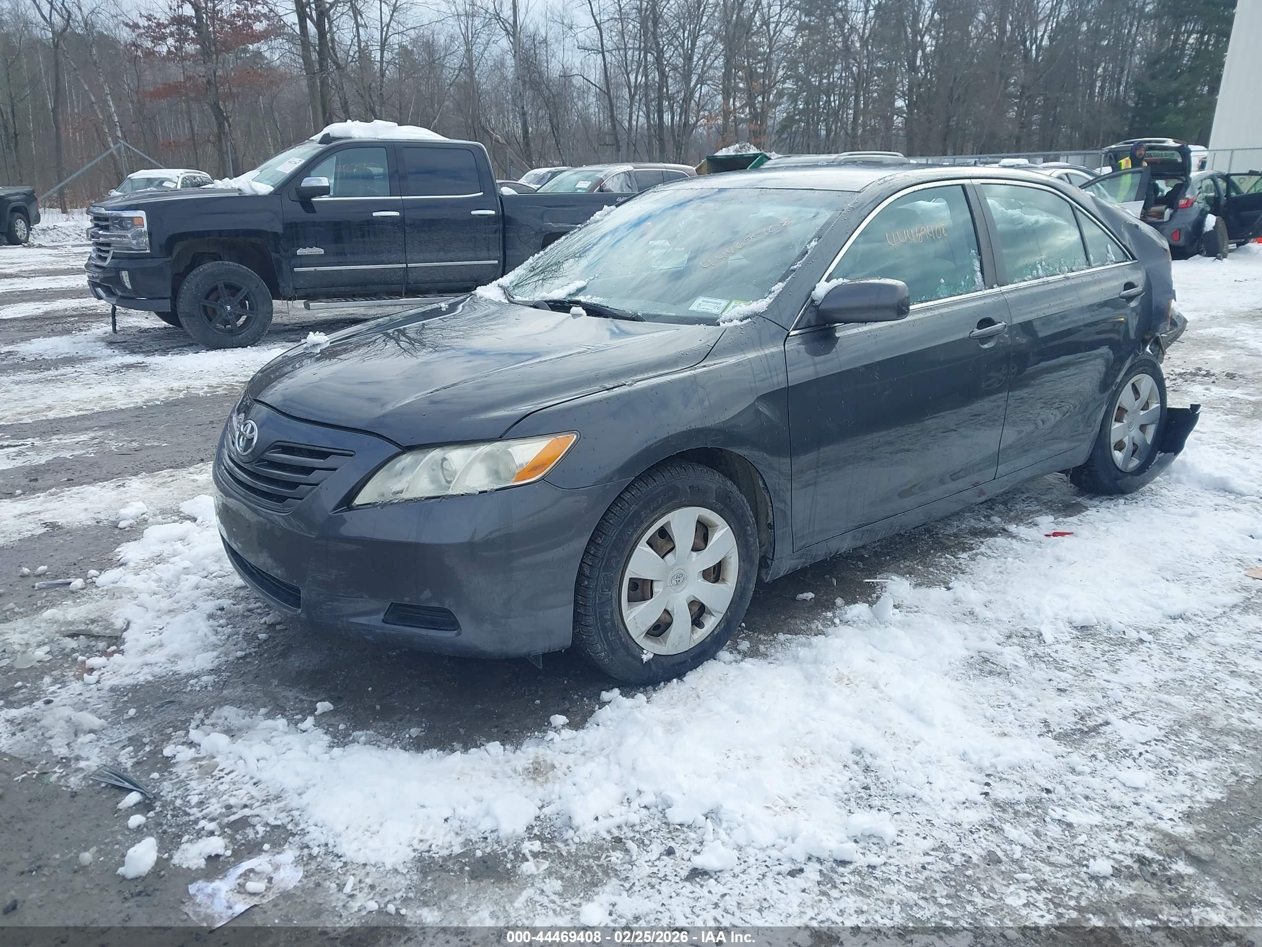 TOYOTA CAMRY image 2