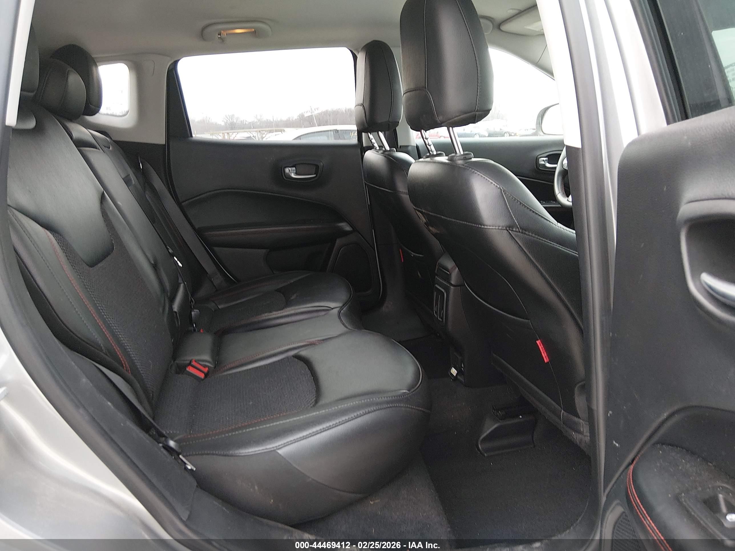 JEEP COMPASS image 8