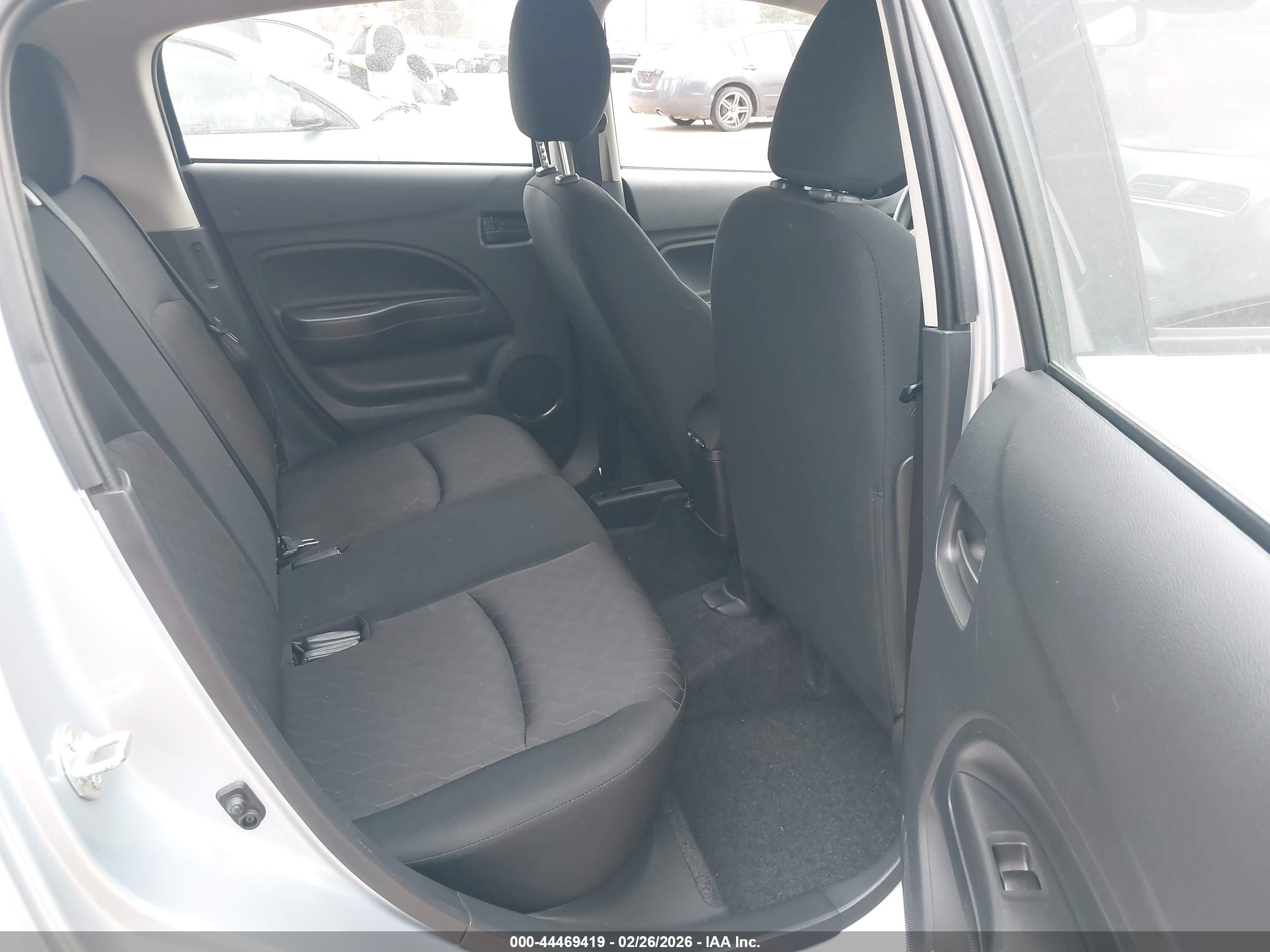 MITSUBISHI MIRAGE image 8