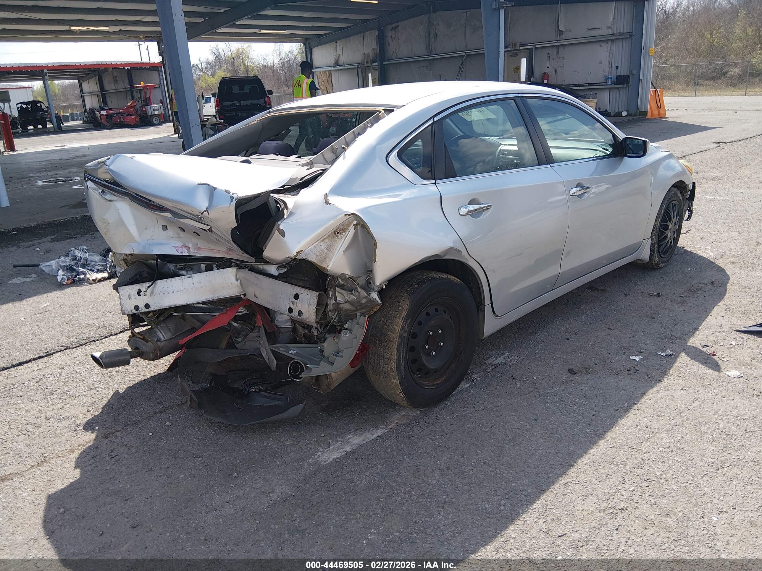 NISSAN ALTIMA image 4