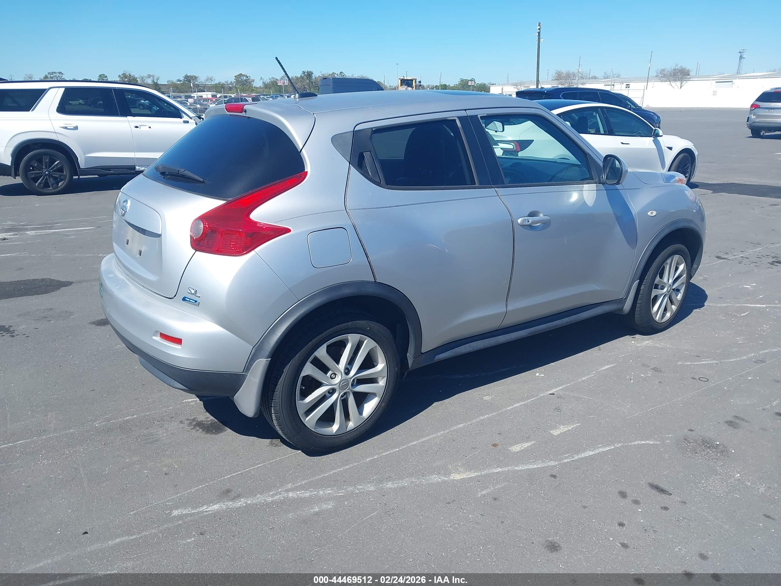 NISSAN JUKE image 4