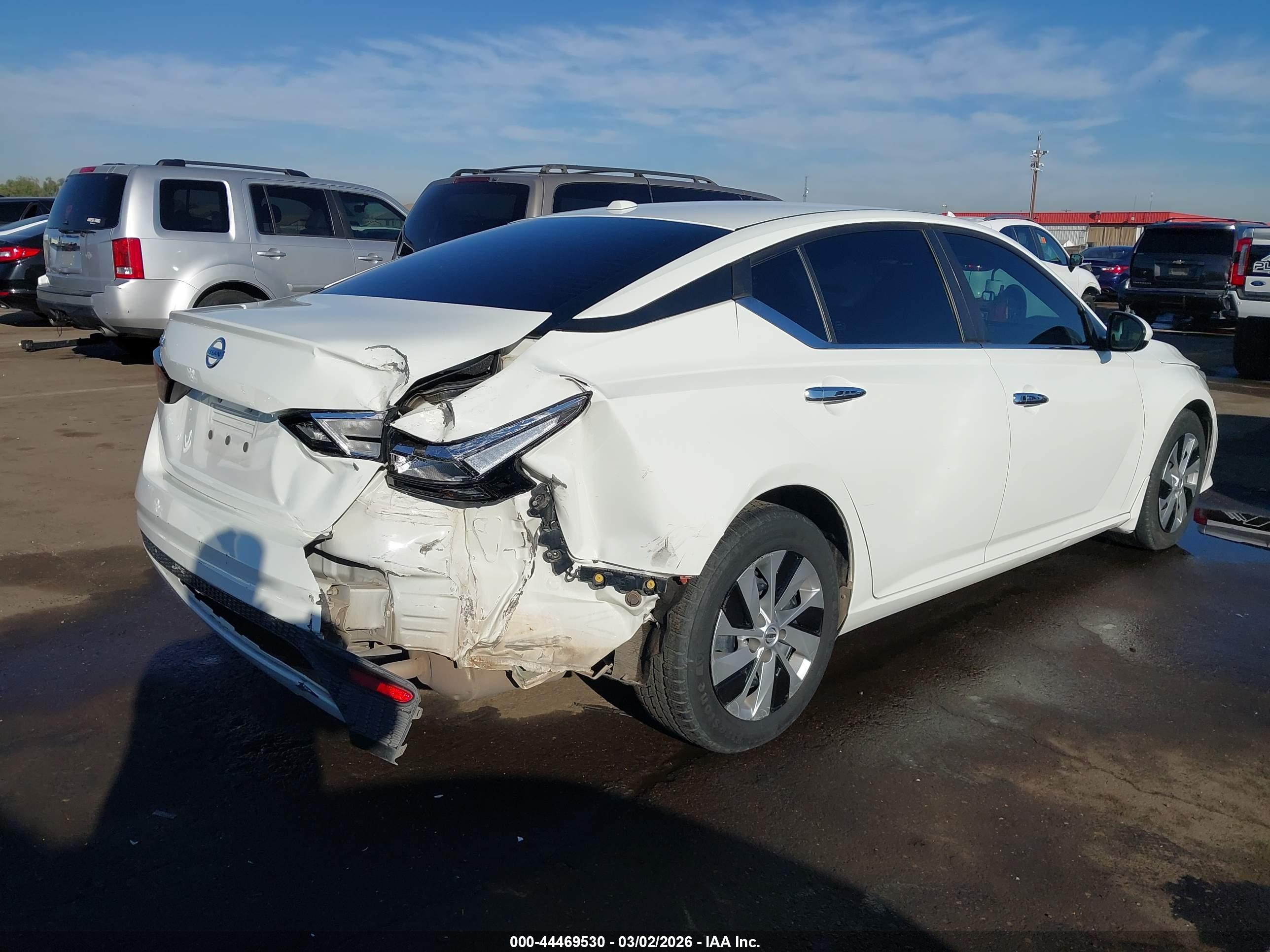NISSAN ALTIMA image 6