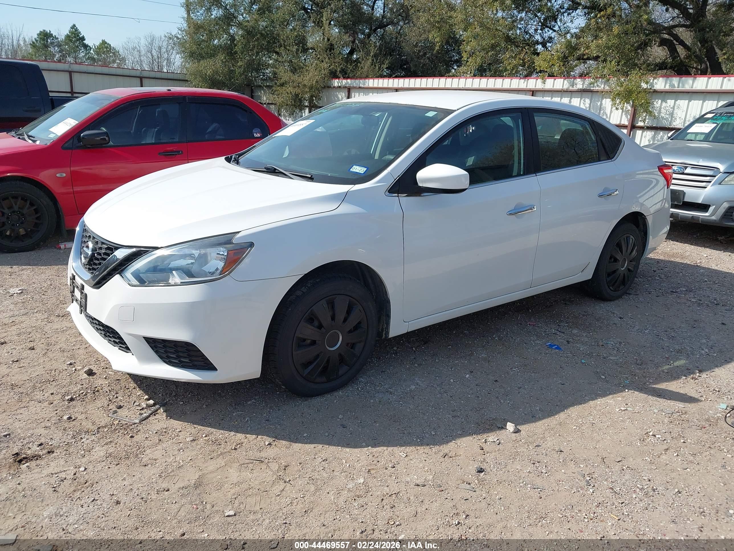 NISSAN SENTRA image 2