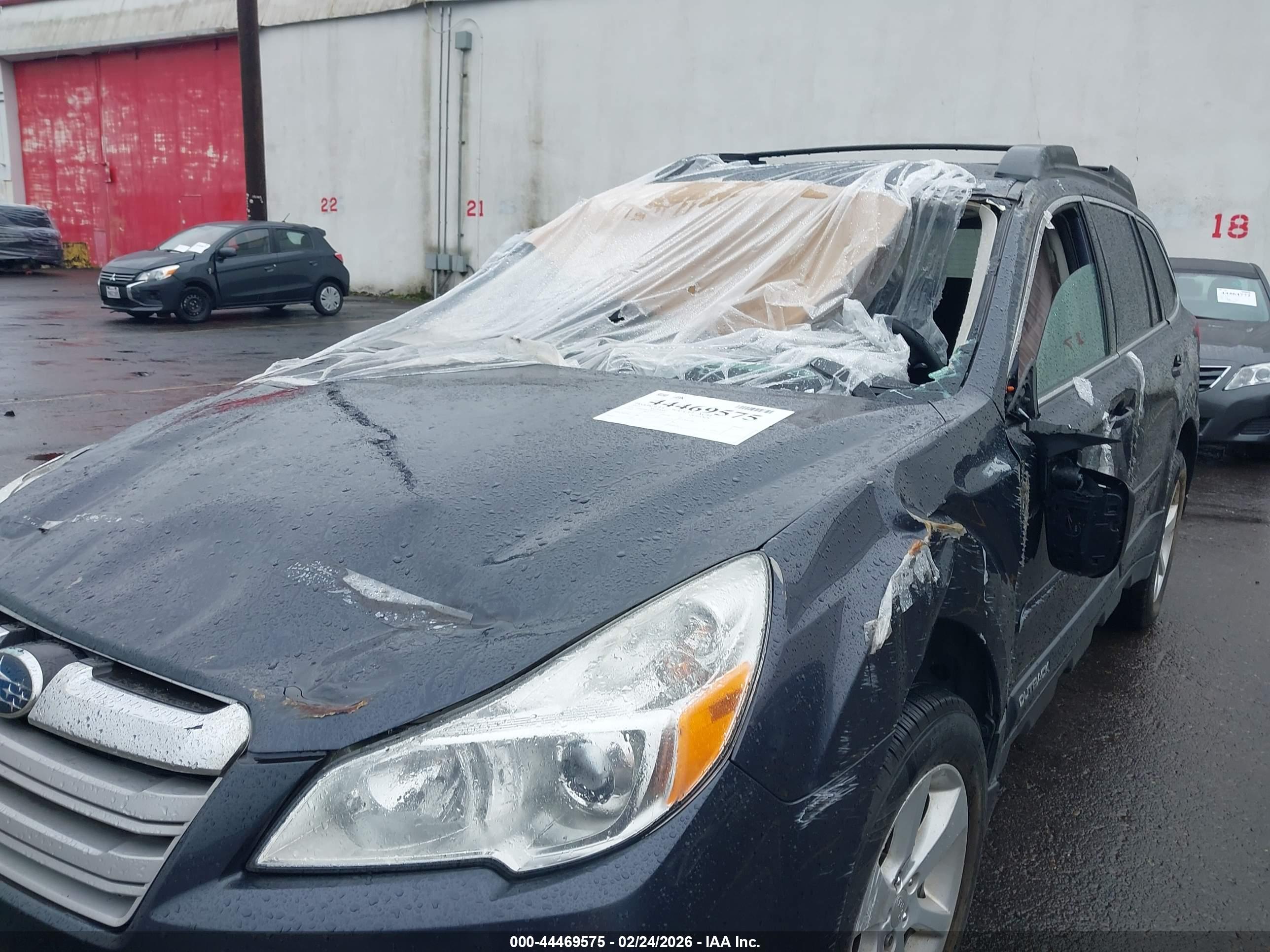 SUBARU OUTBACK image 6