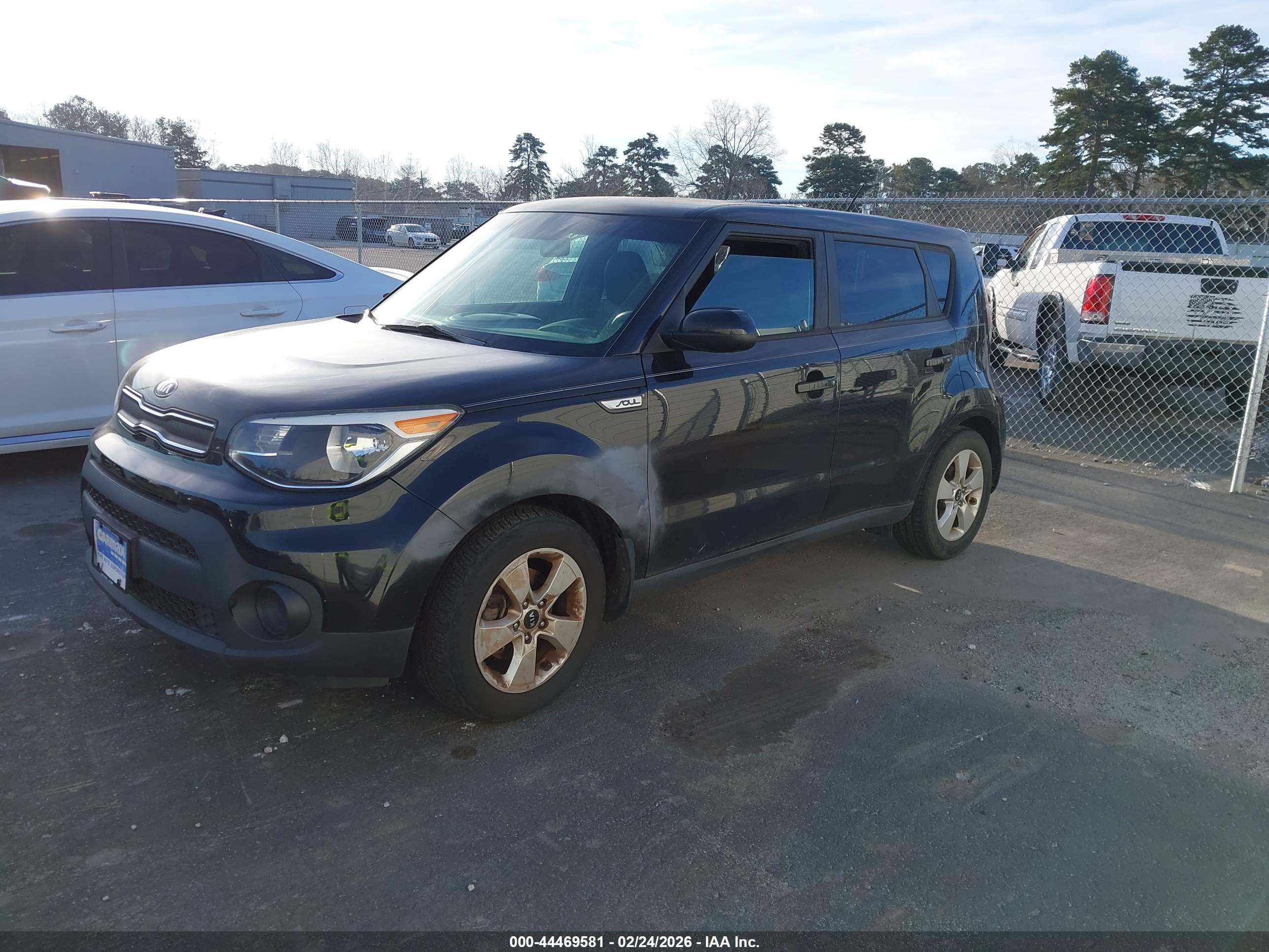 KIA SOUL image 2