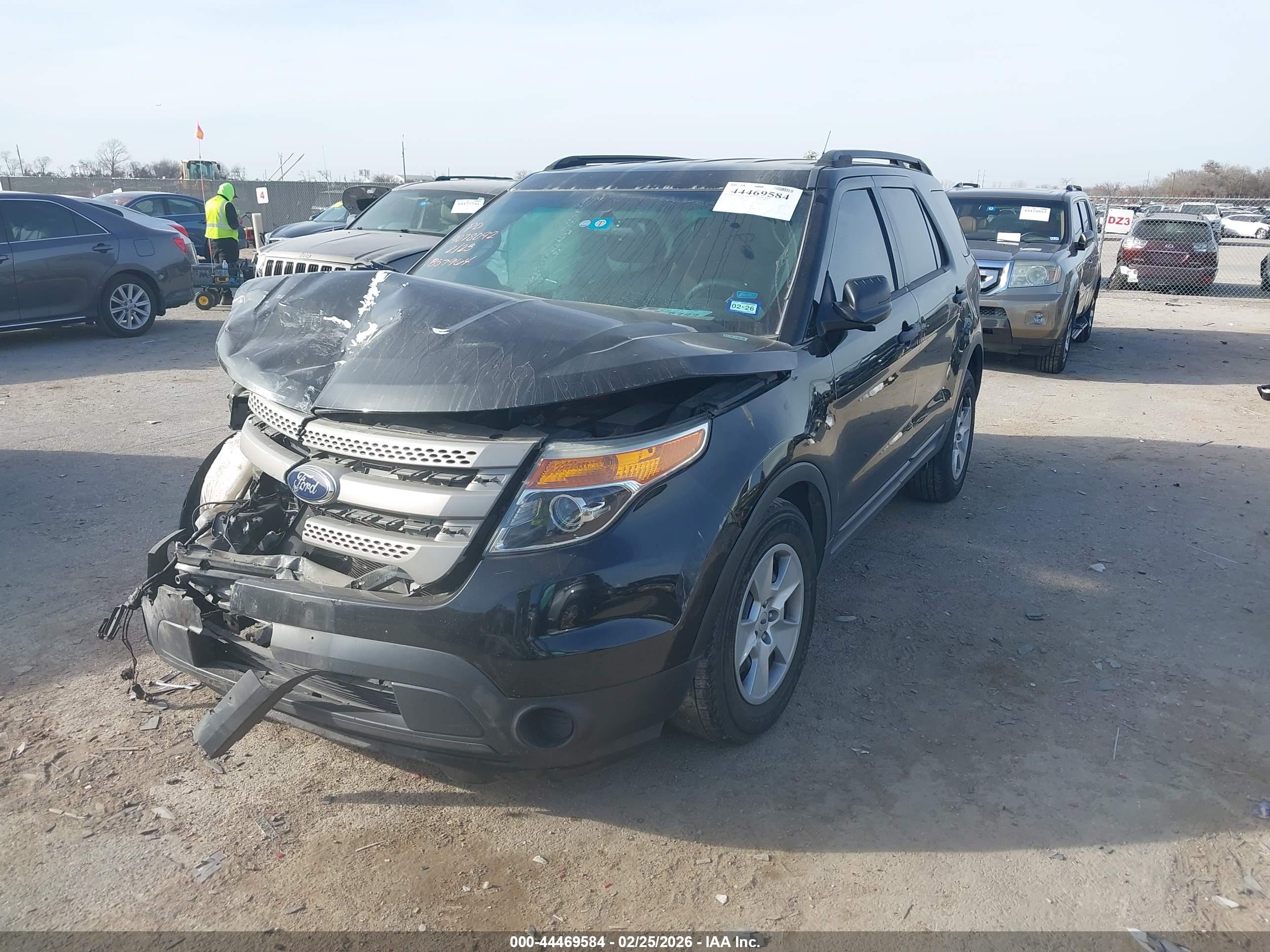 FORD EXPLORER image 2