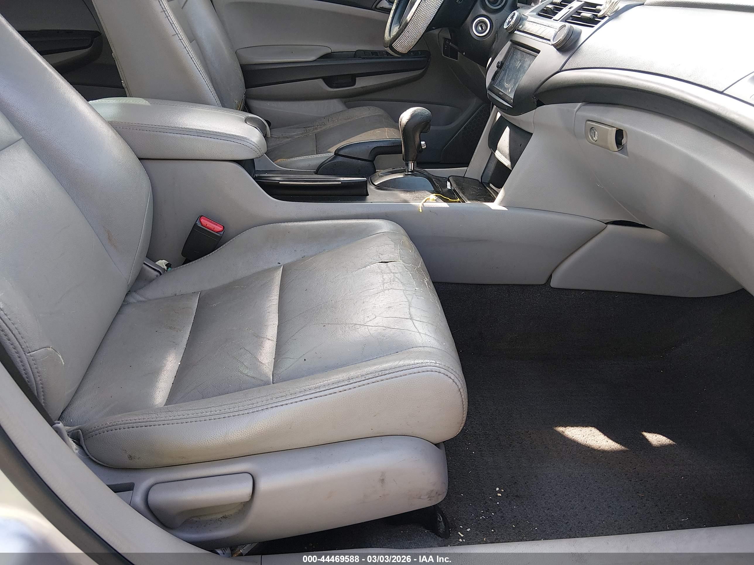 HONDA ACCORD image 5