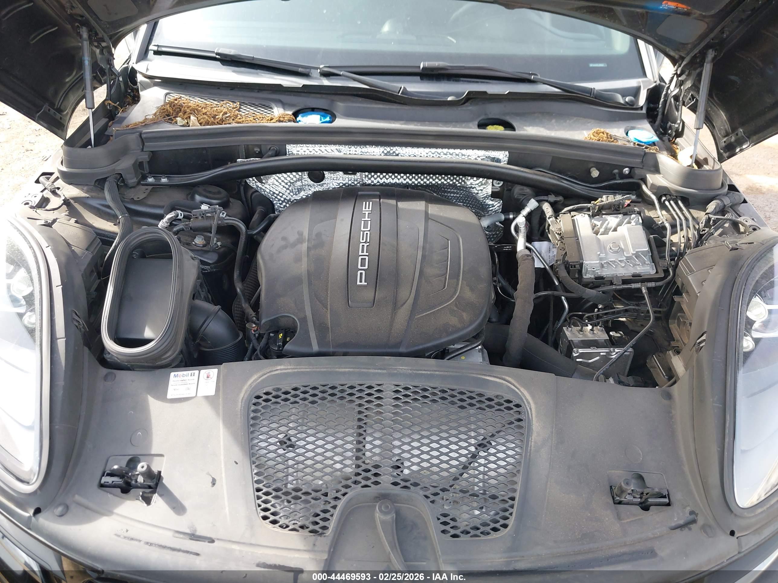 PORSCHE MACAN image 10