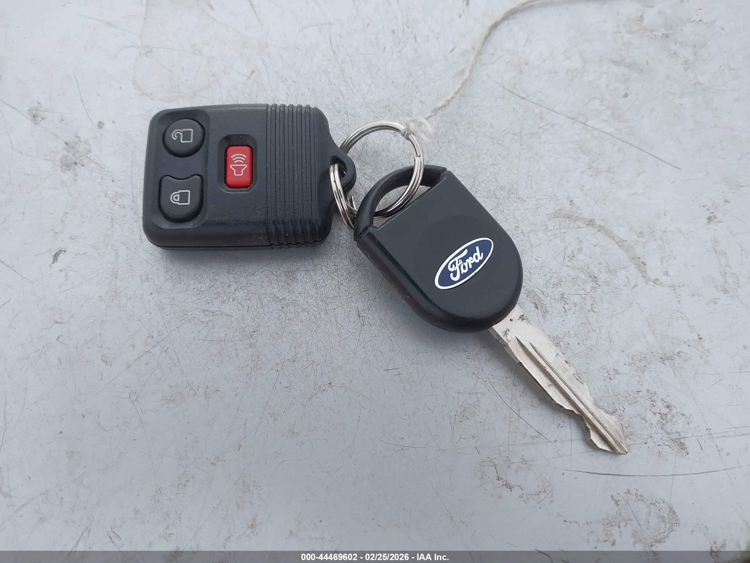 FORD EXPLORER image 11