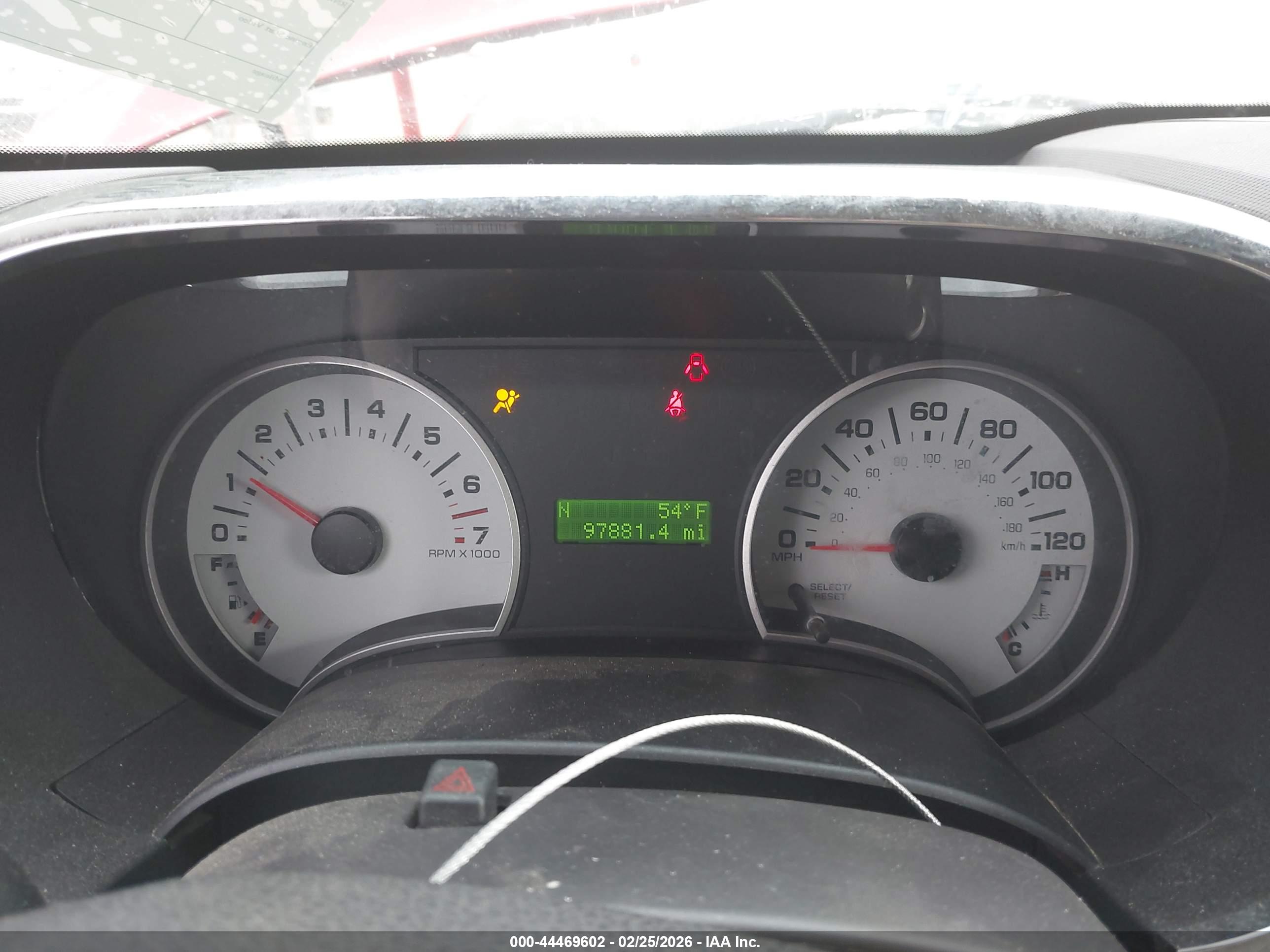 FORD EXPLORER image 7