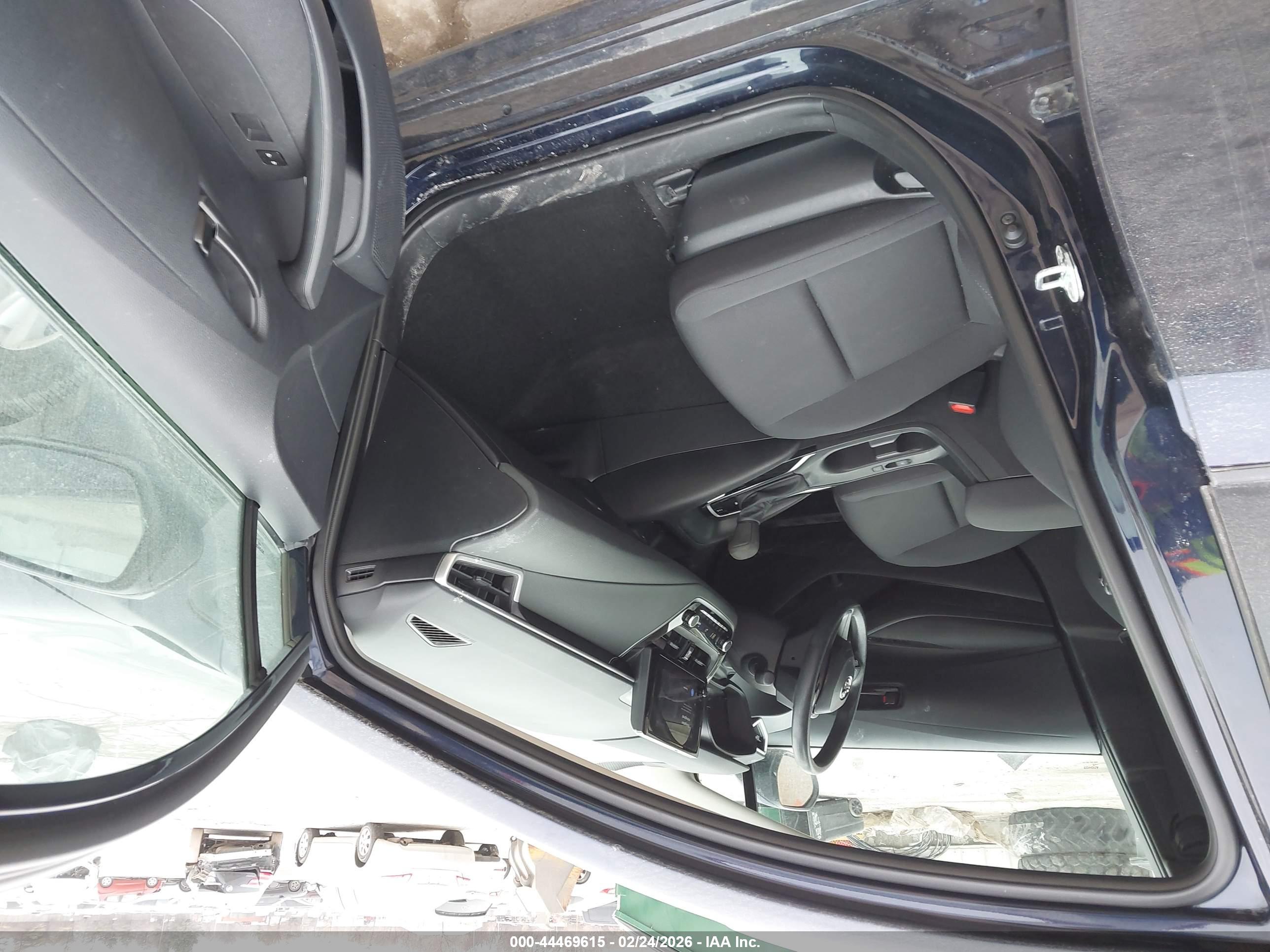 TOYOTA COROLLA image 5