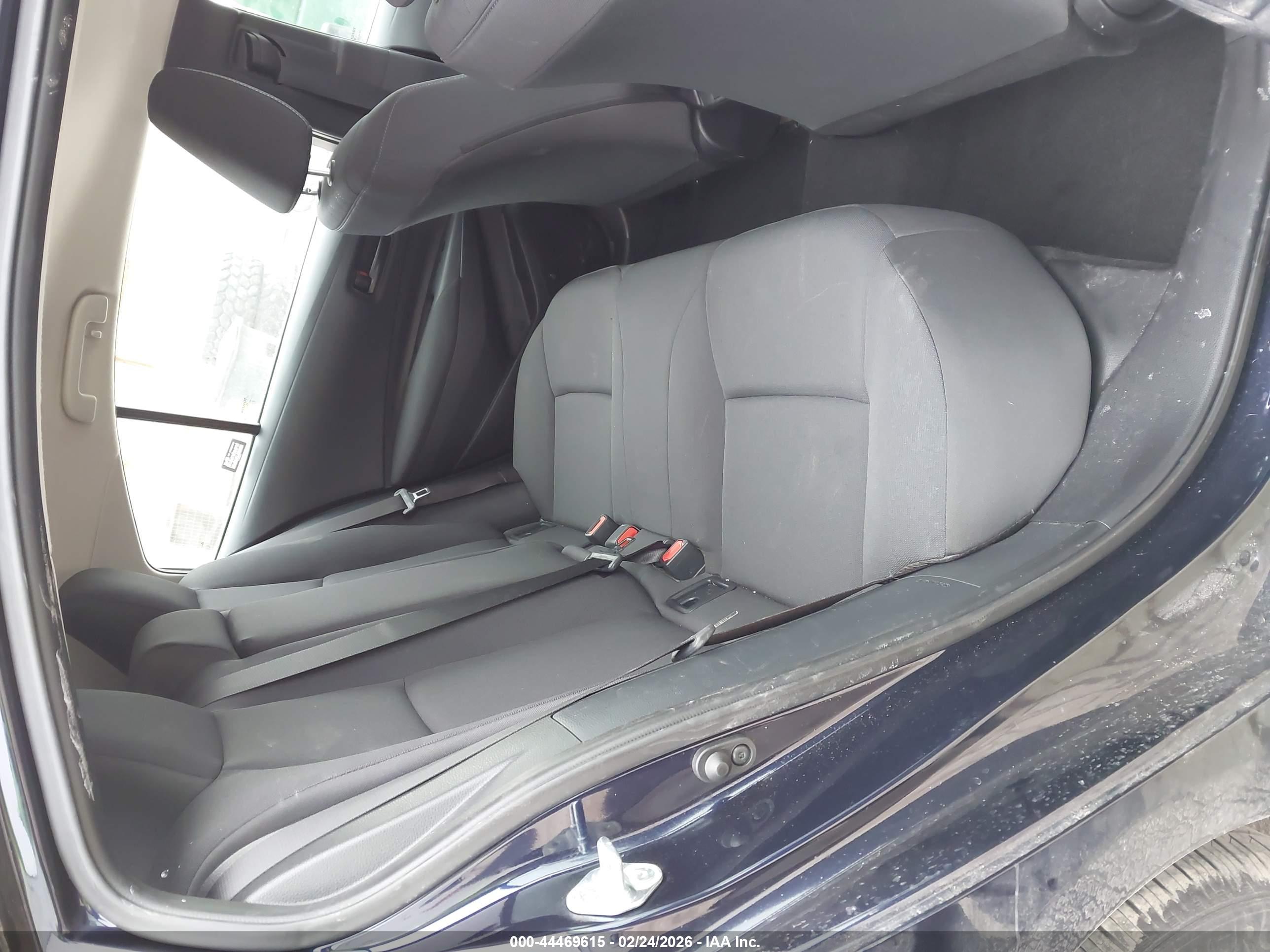 TOYOTA COROLLA image 8
