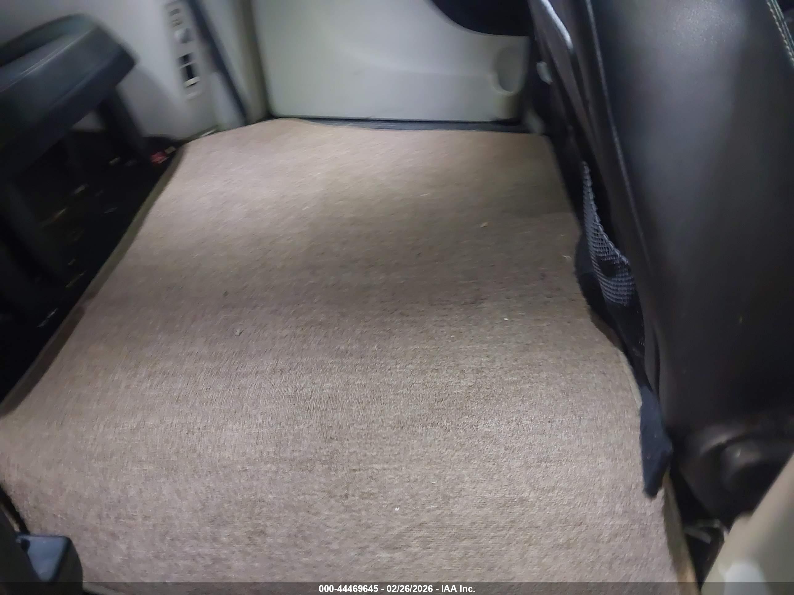 CHRYSLER TOWN image 8