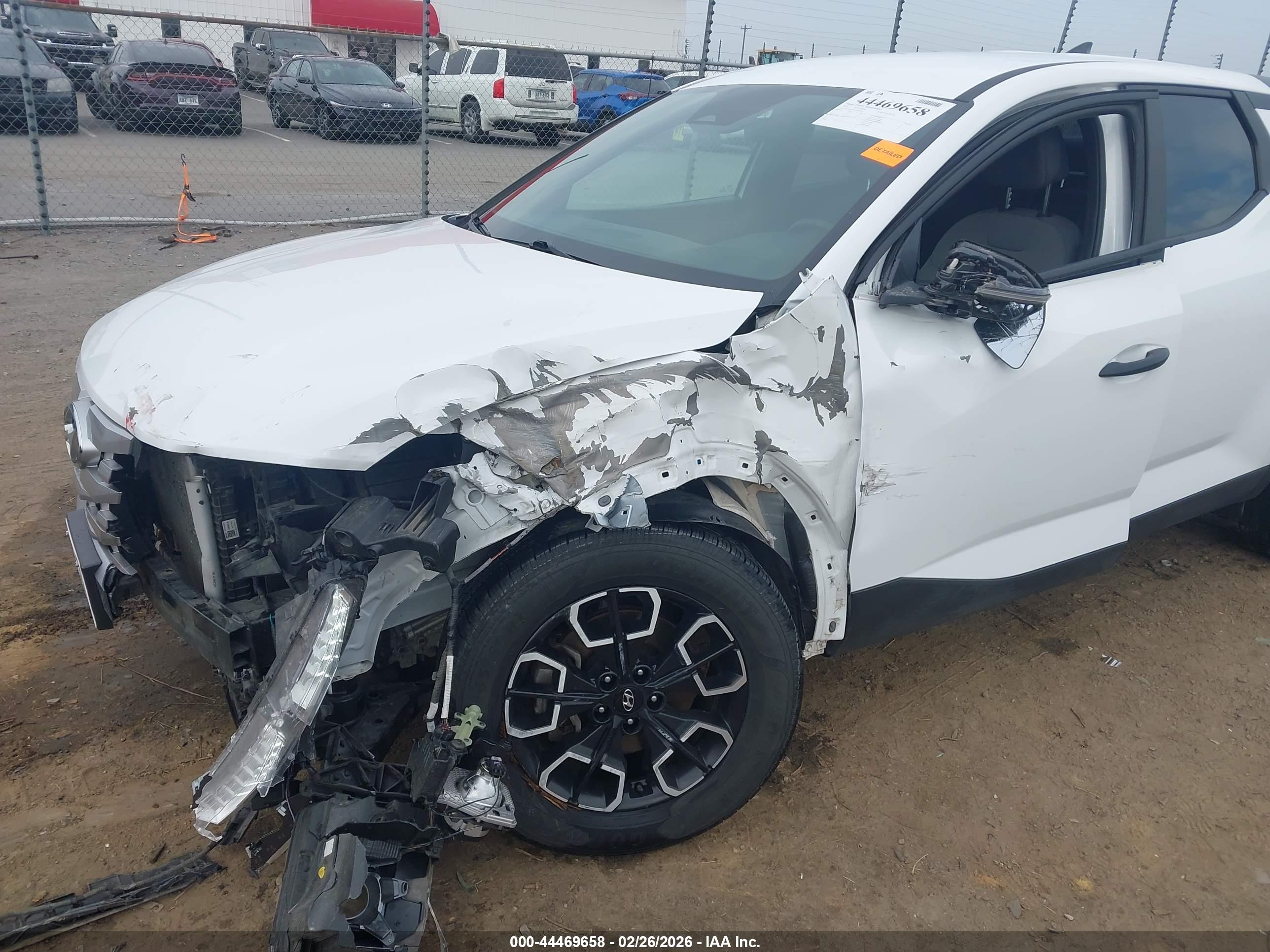 HYUNDAI SANTA image 6