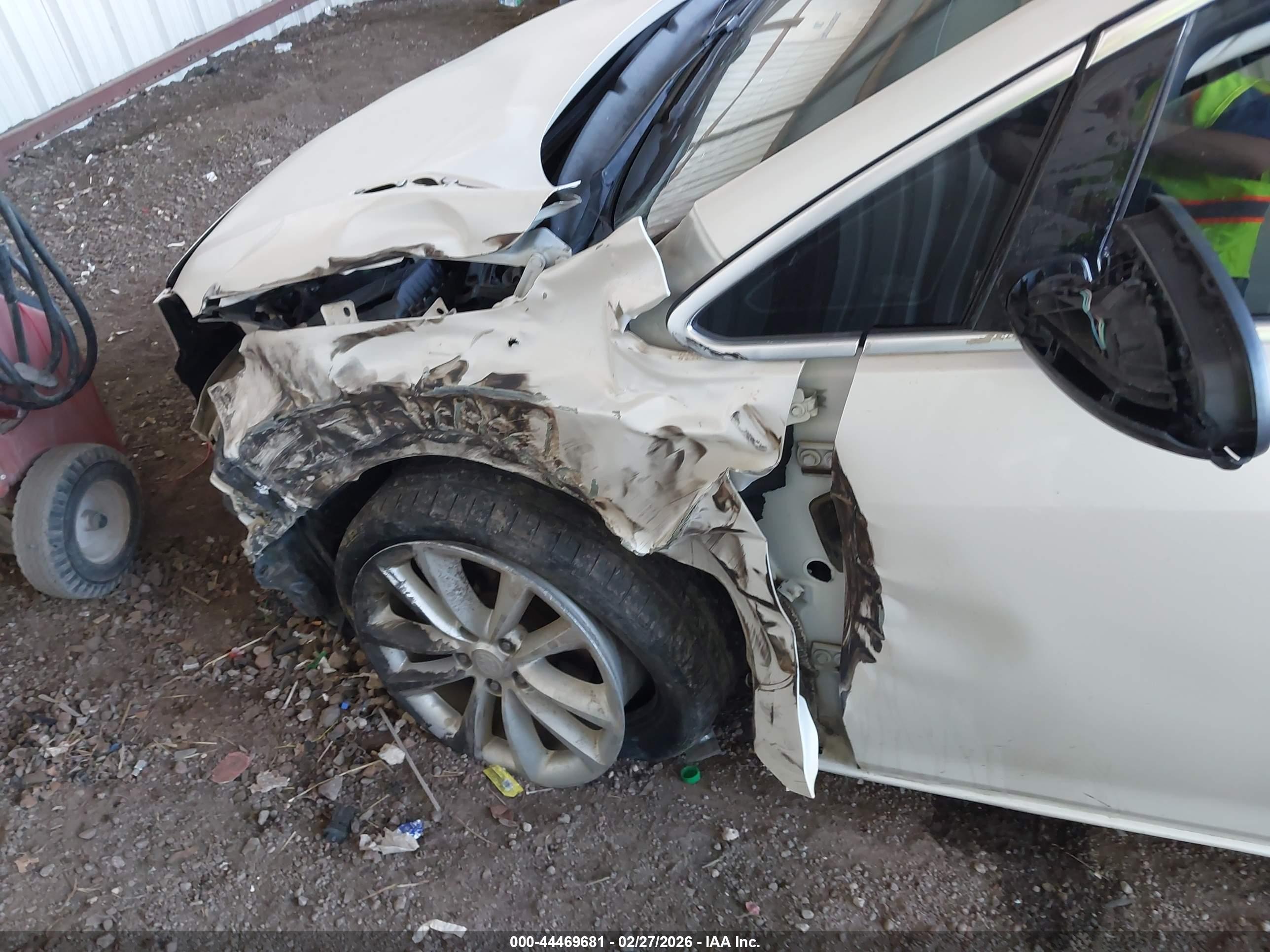 BUICK VERANO image 6