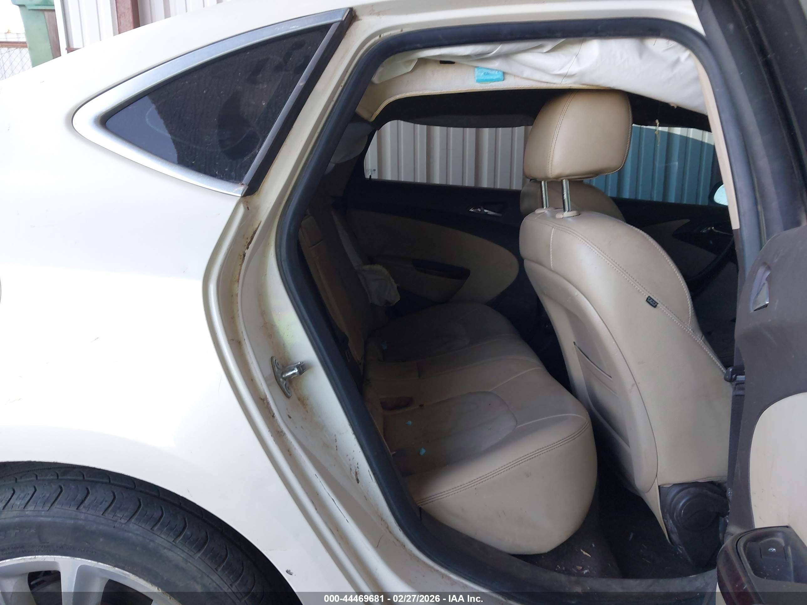 BUICK VERANO image 8