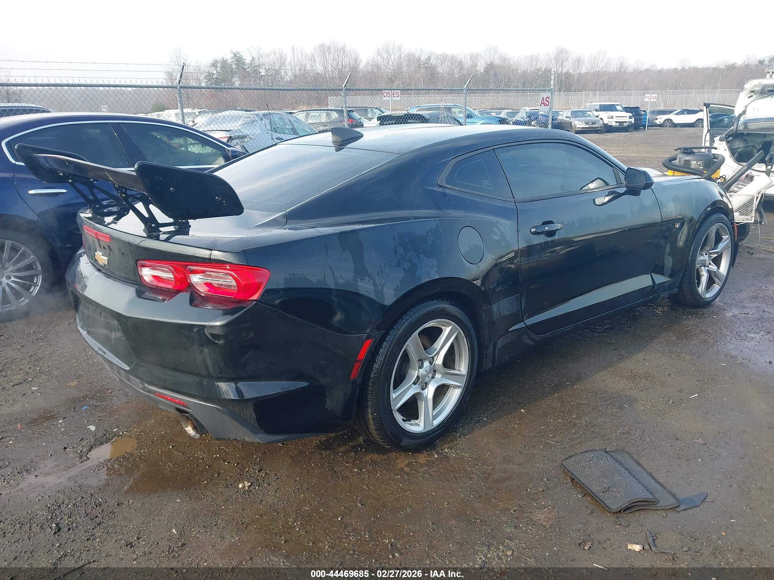 CHEVROLET CAMARO image 4