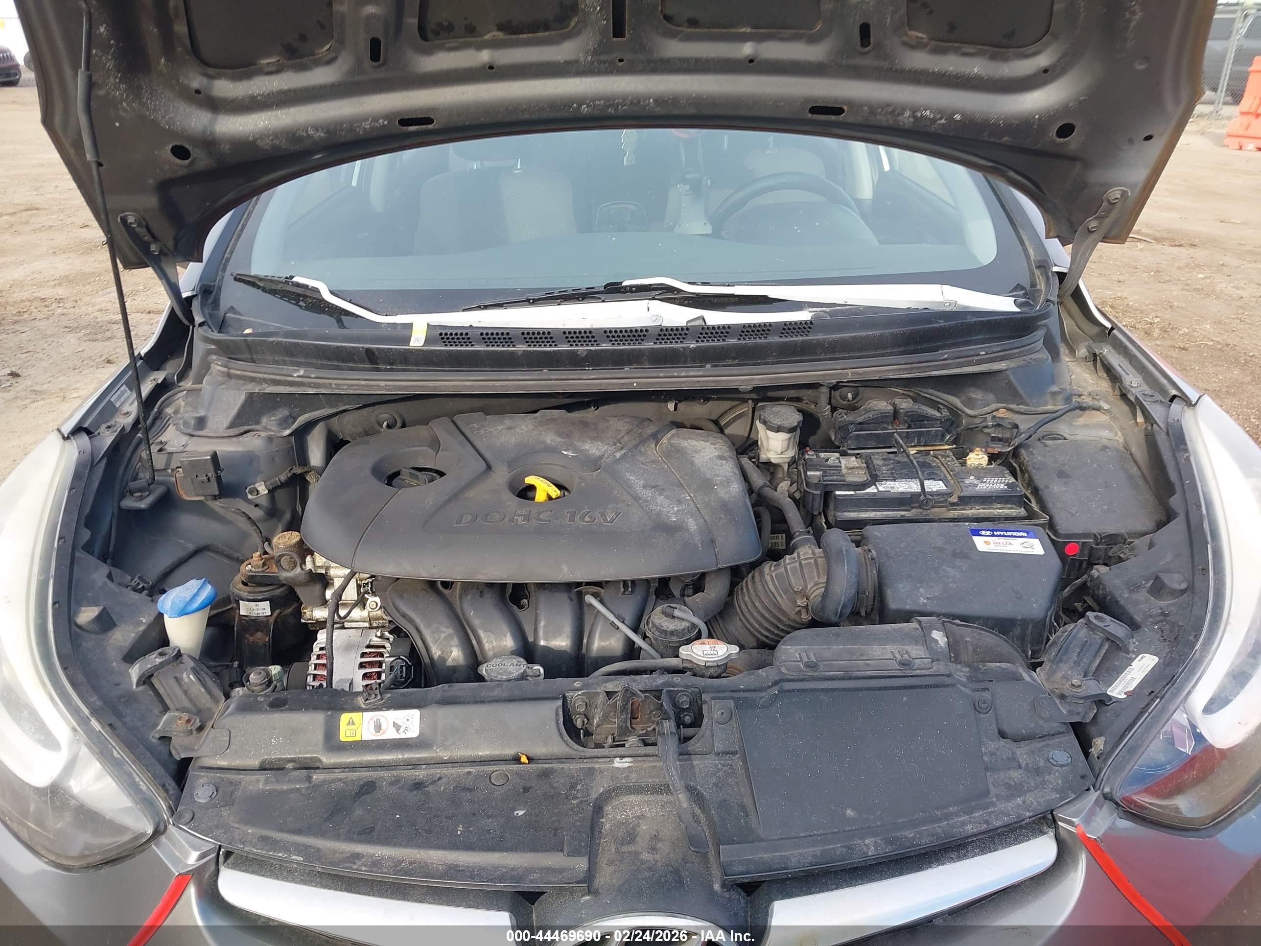 HYUNDAI ELANTRA image 10
