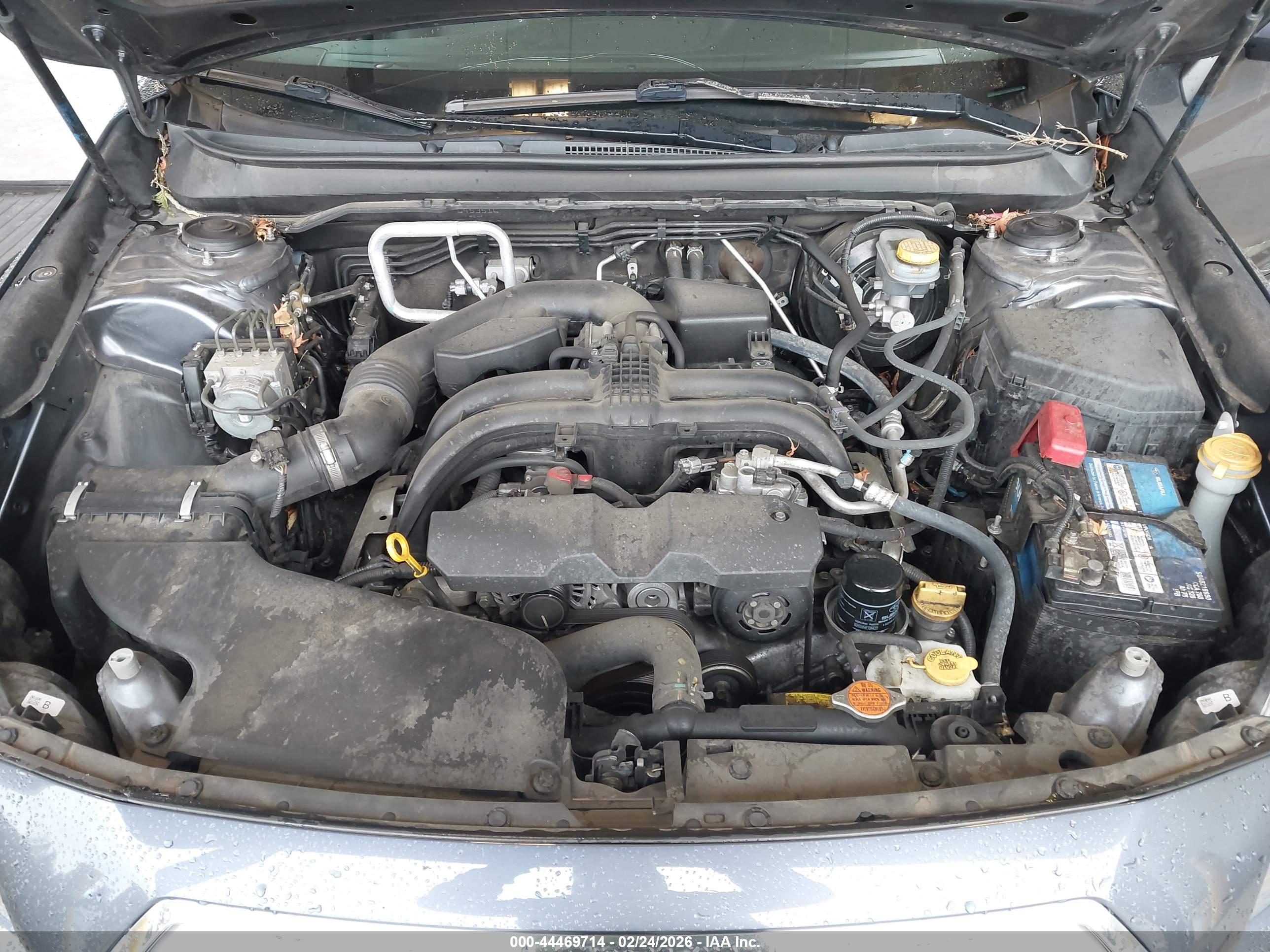 SUBARU OUTBACK image 10