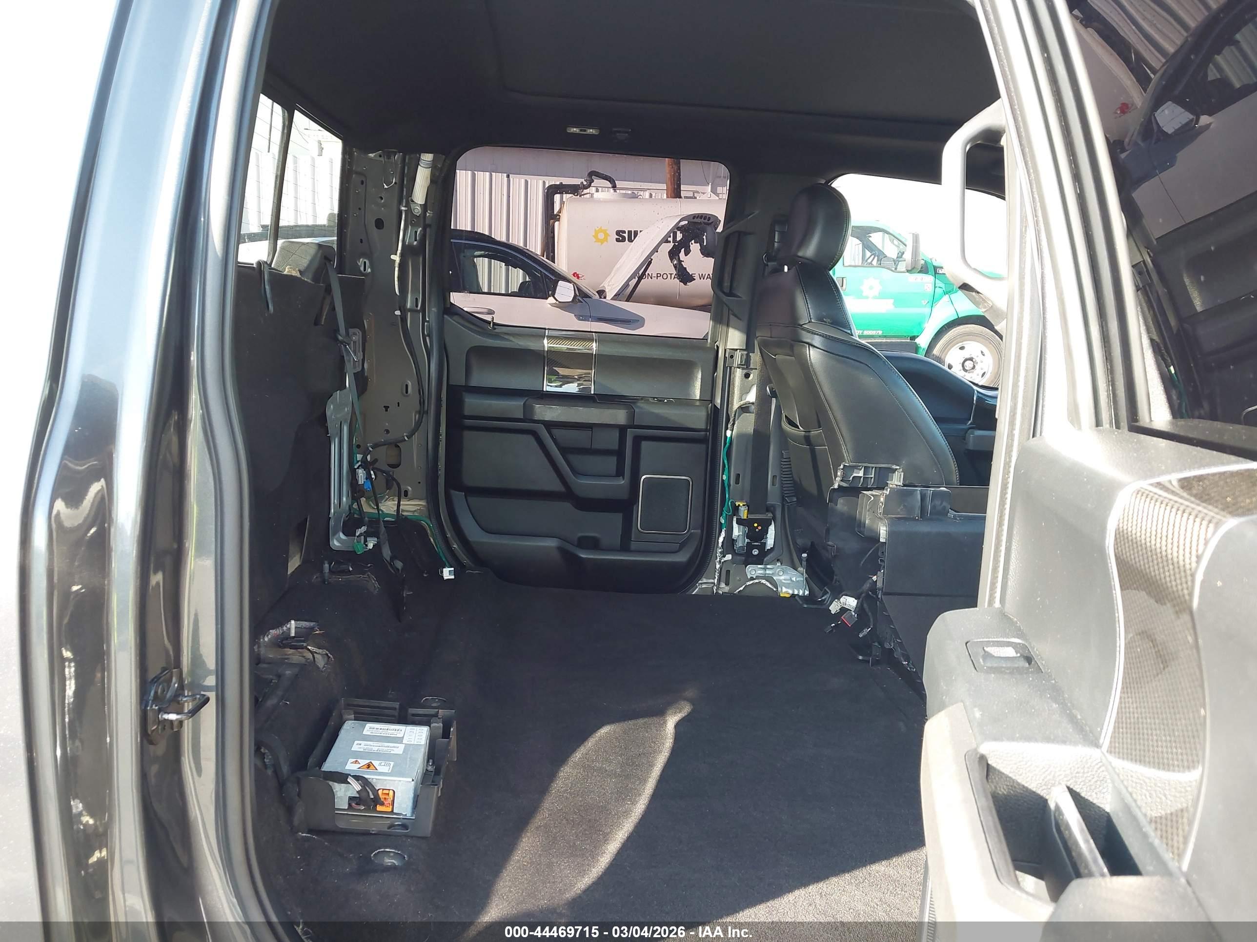 FORD F-150 image 8