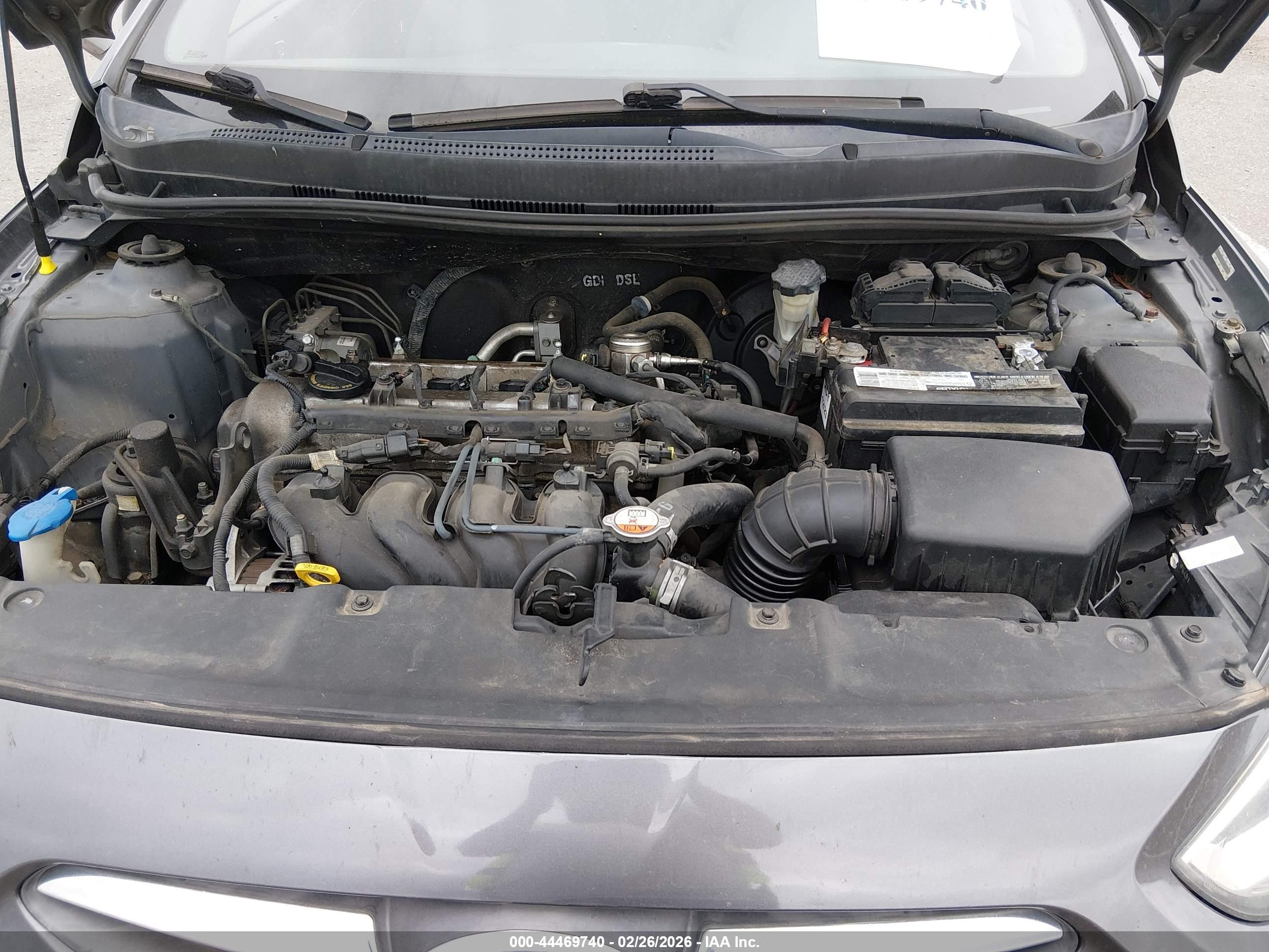 HYUNDAI ACCENT image 10