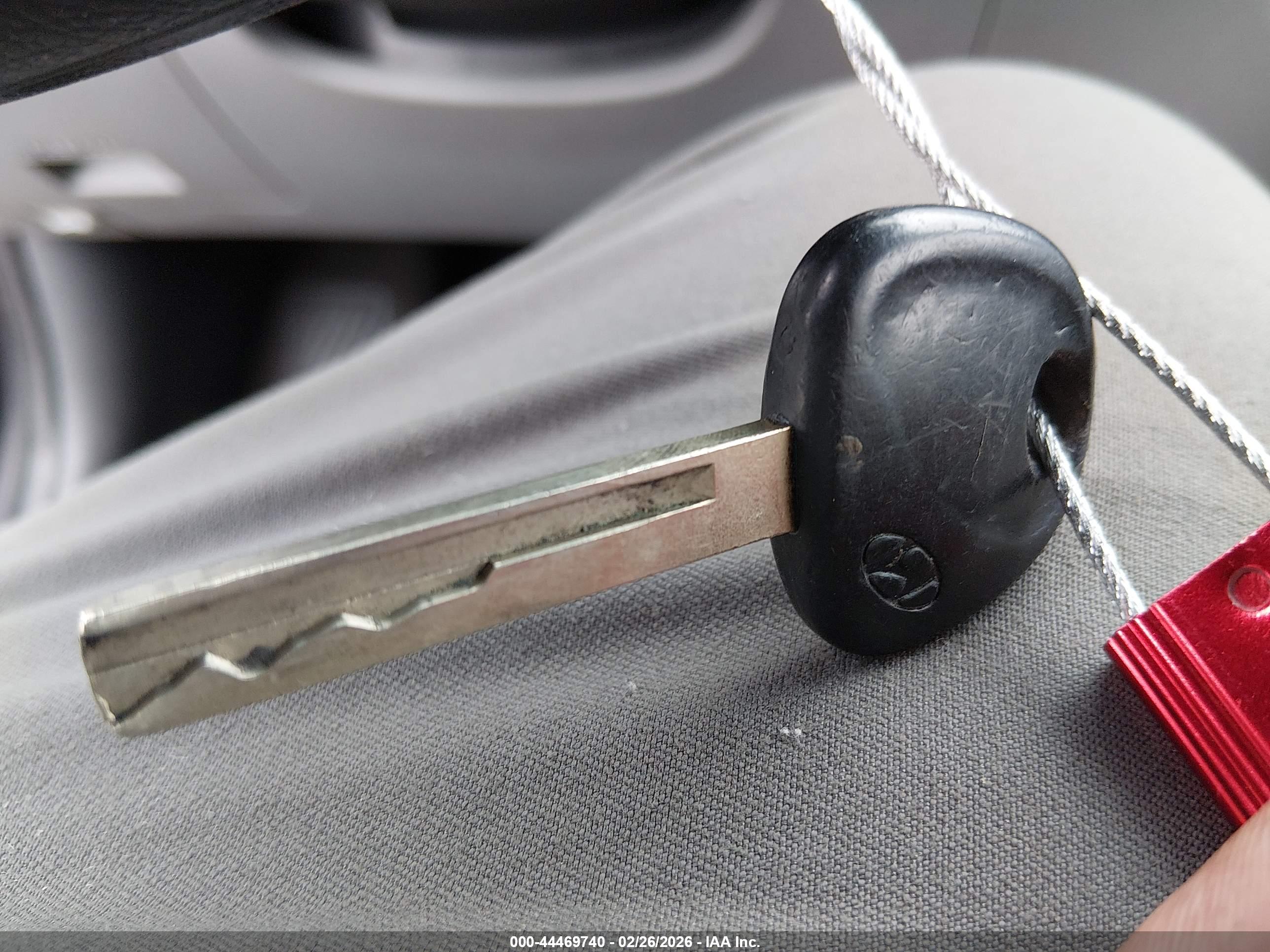 HYUNDAI ACCENT image 11