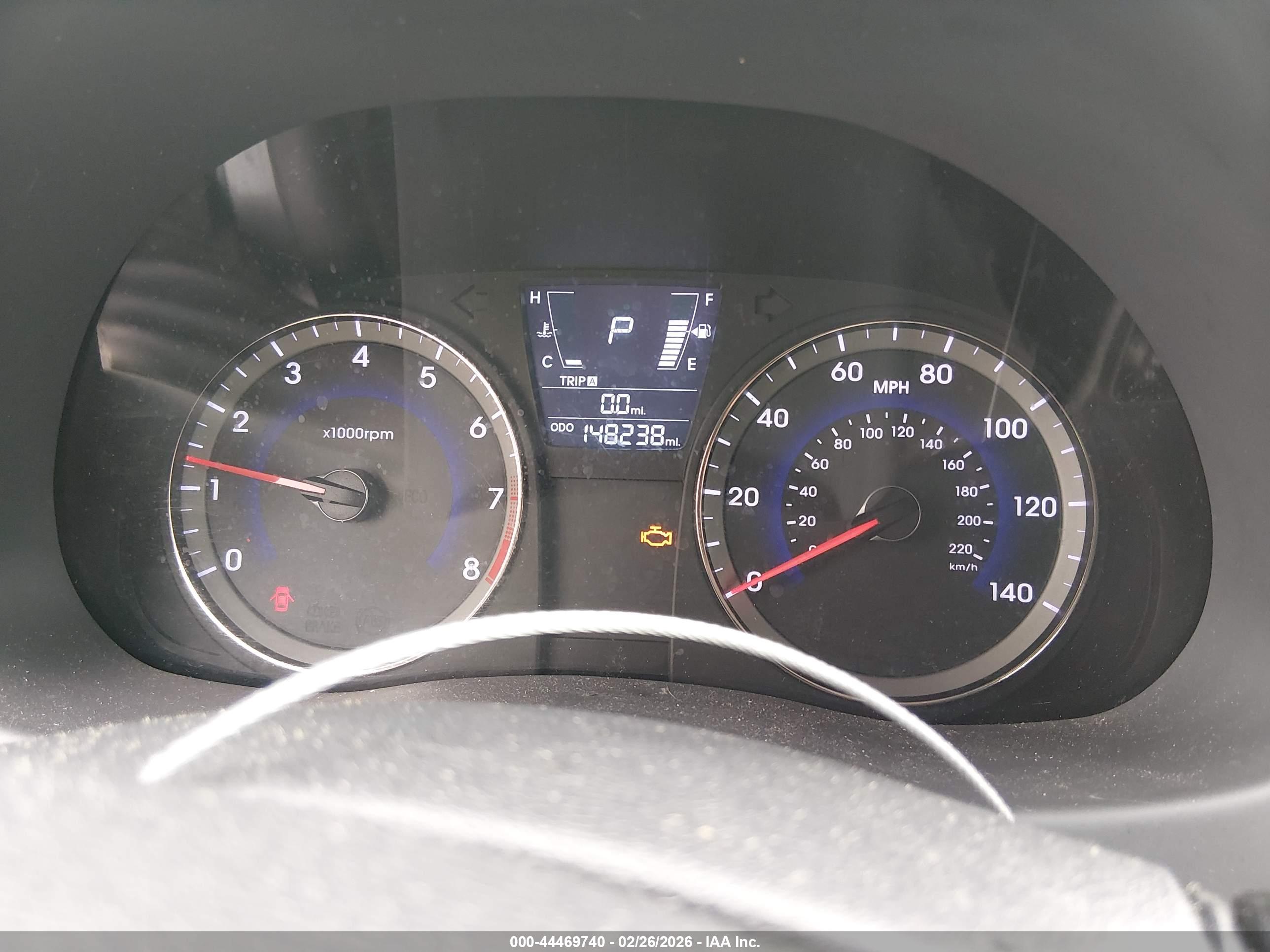 HYUNDAI ACCENT image 7