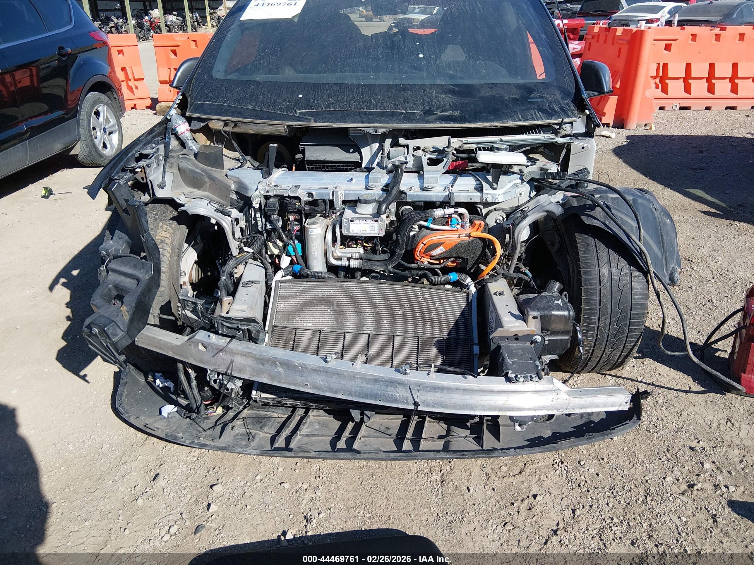 TESLA MODEL image 10