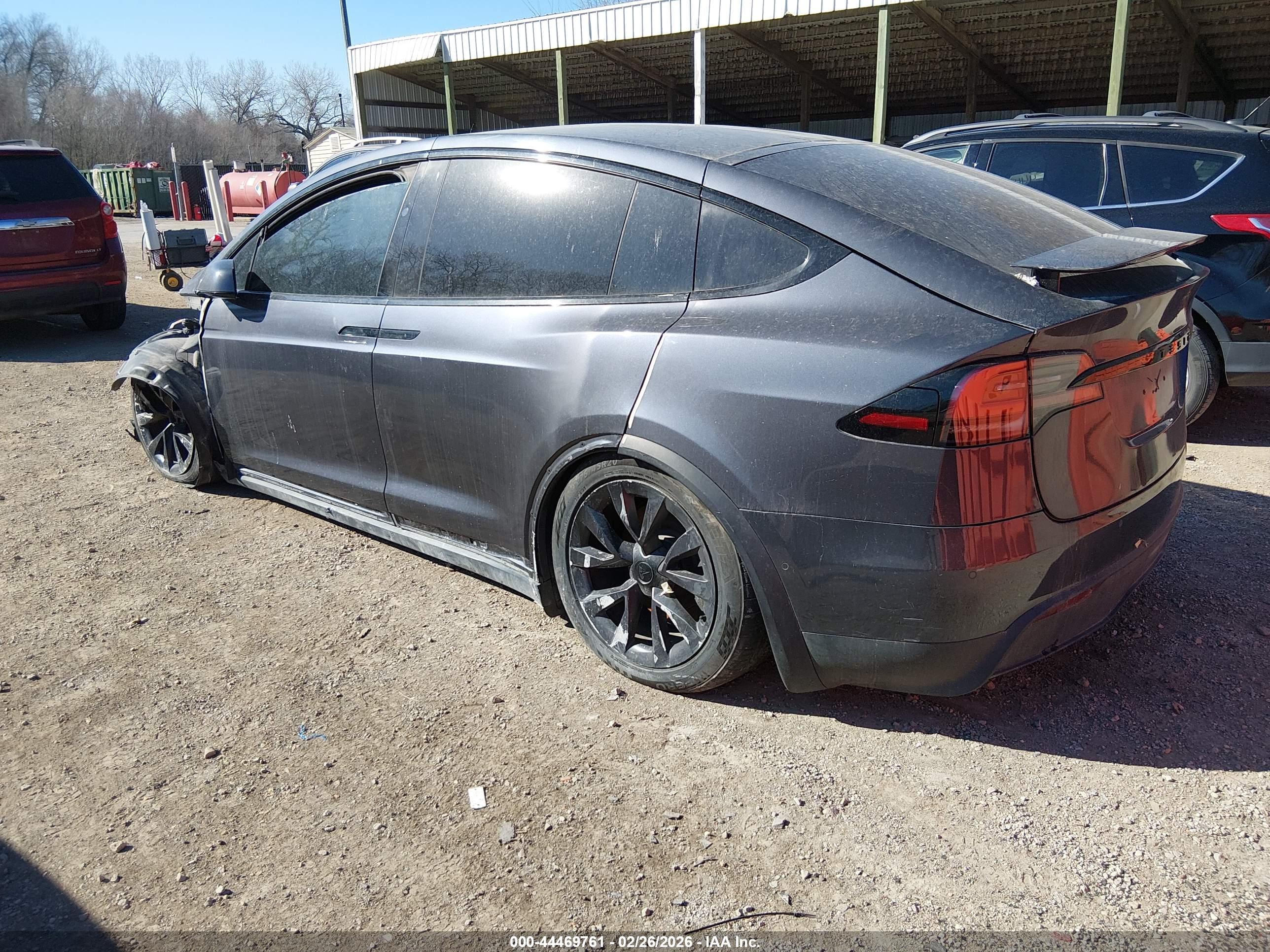 TESLA MODEL image 3