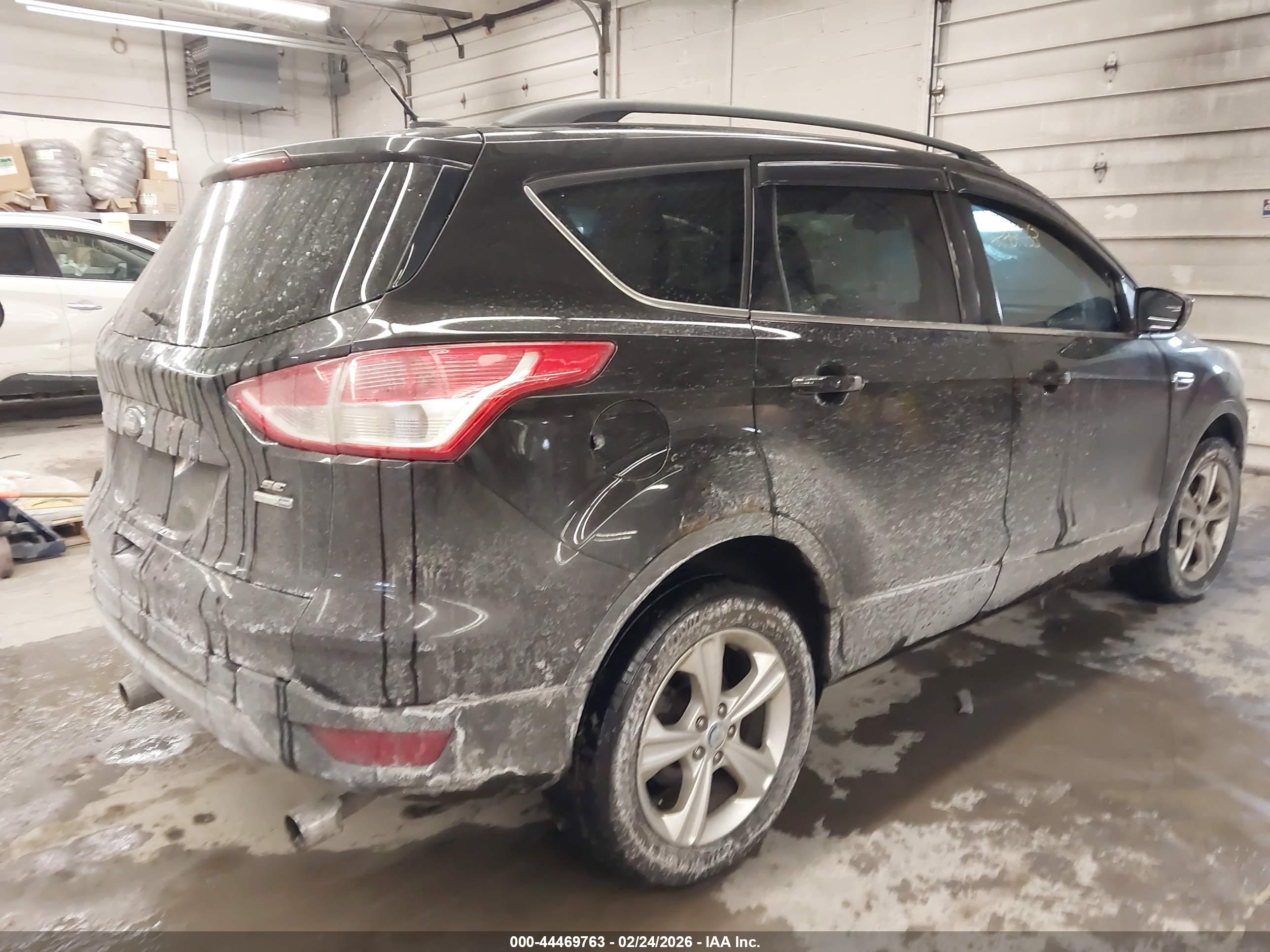 FORD ESCAPE image 4
