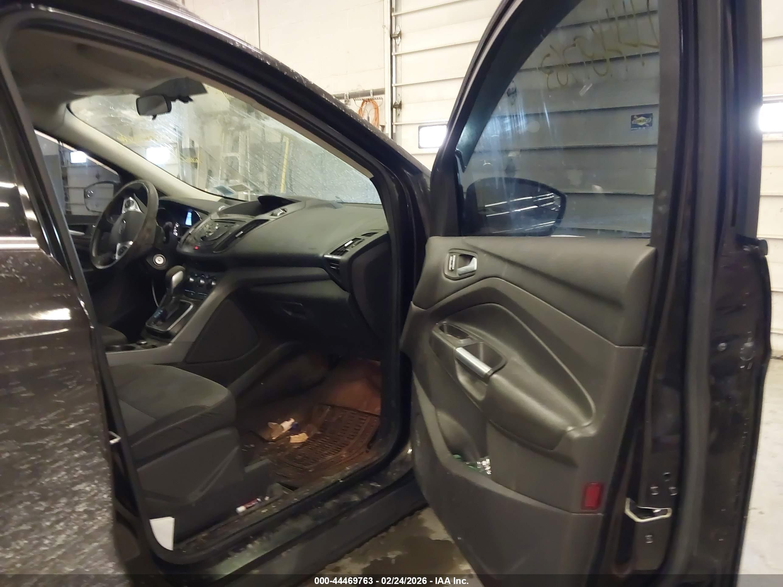 FORD ESCAPE image 5