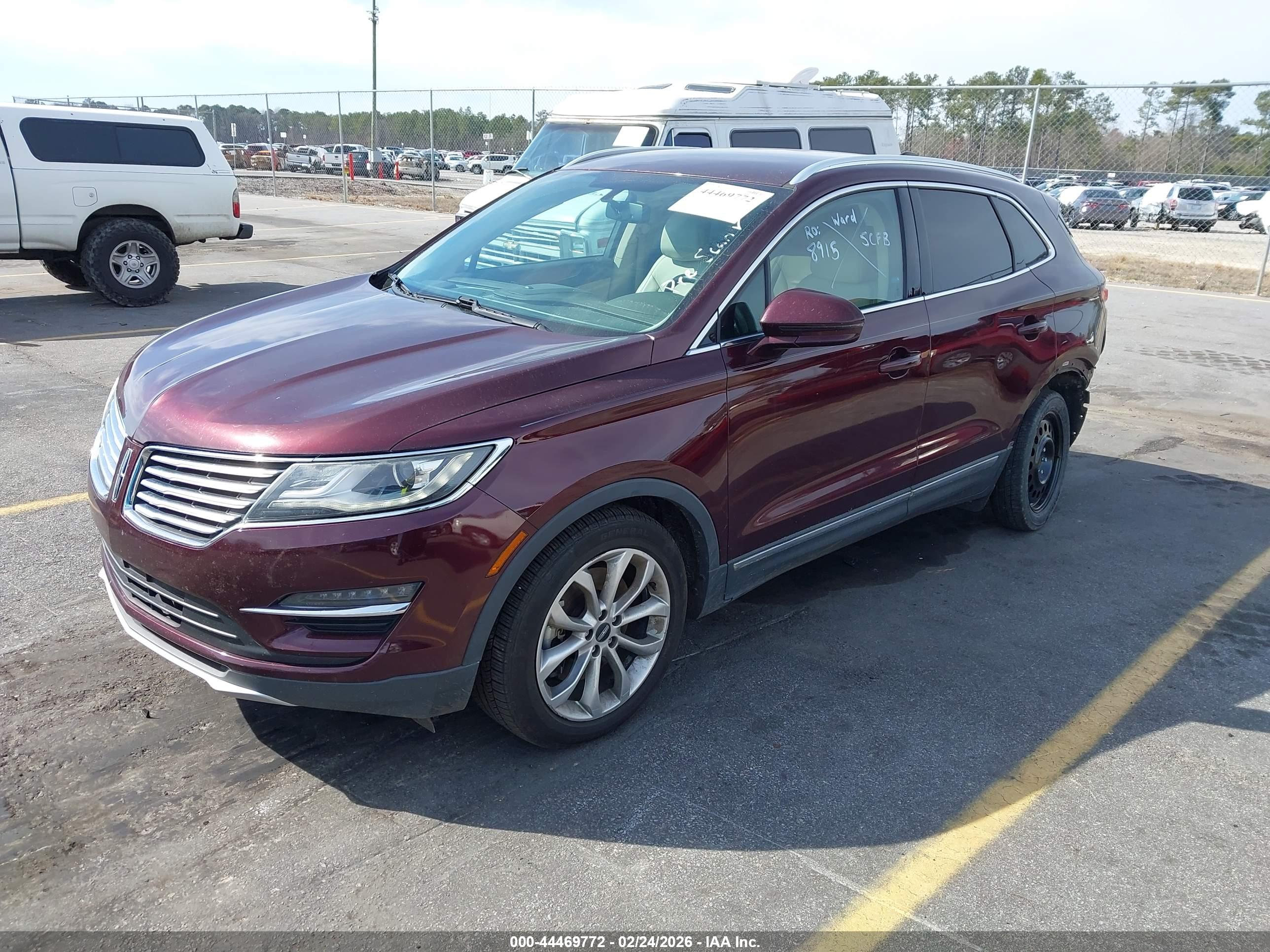 LINCOLN MKC image 2