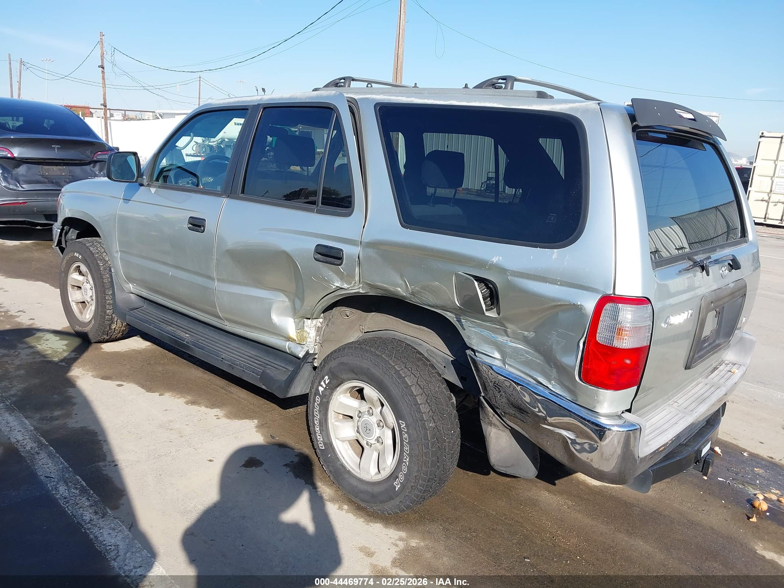 TOYOTA 4RUNNER image 6