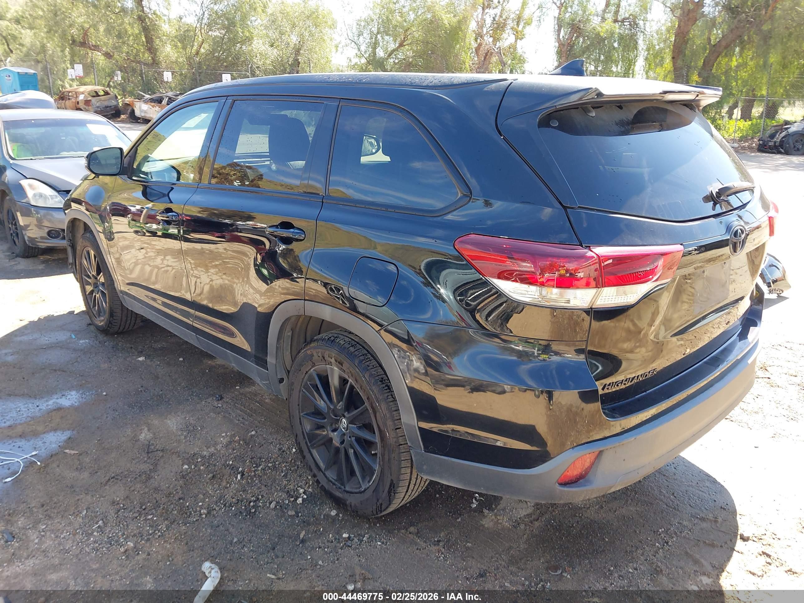 TOYOTA HIGHLANDER image 3