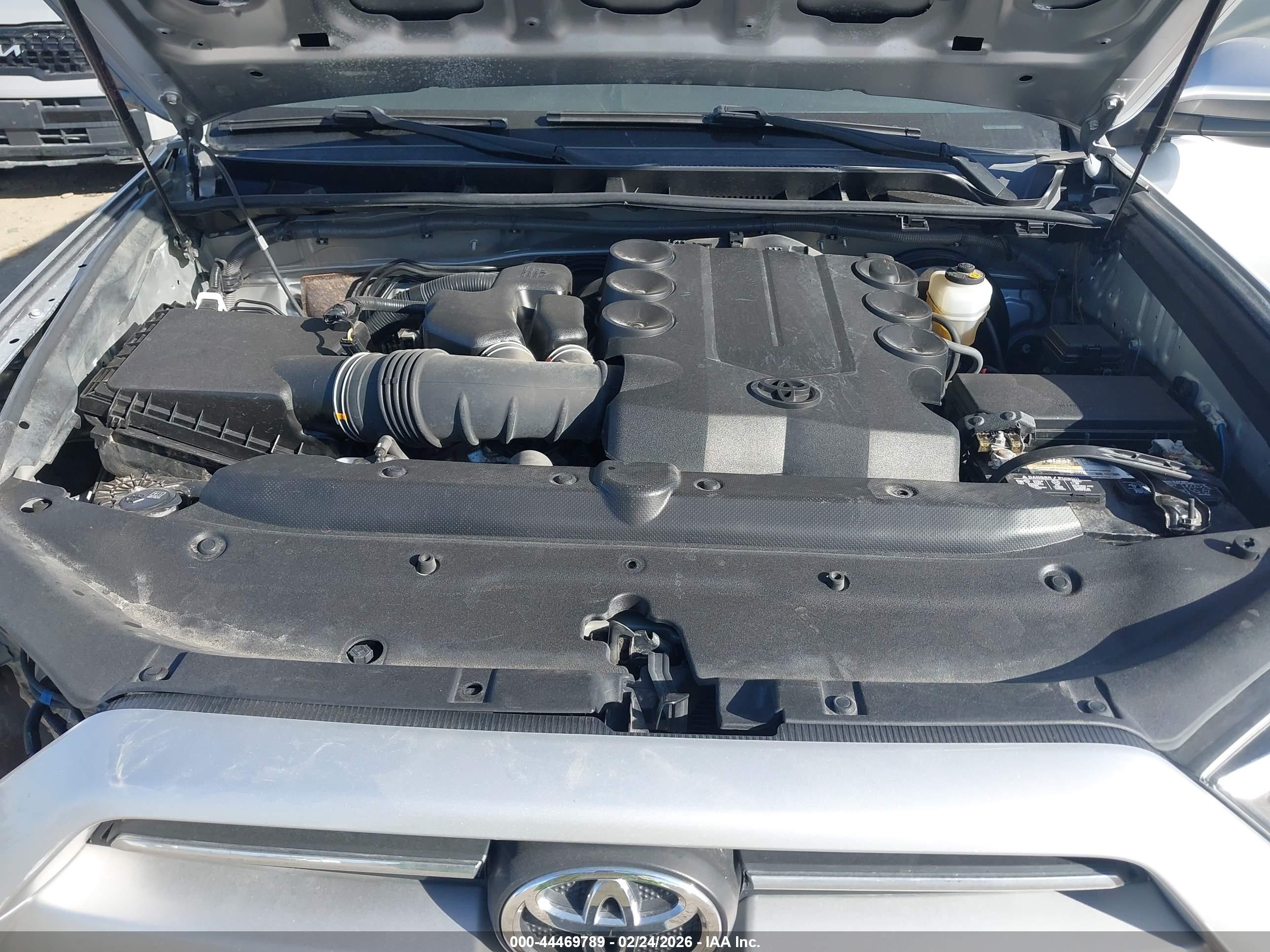 TOYOTA 4RUNNER image 10